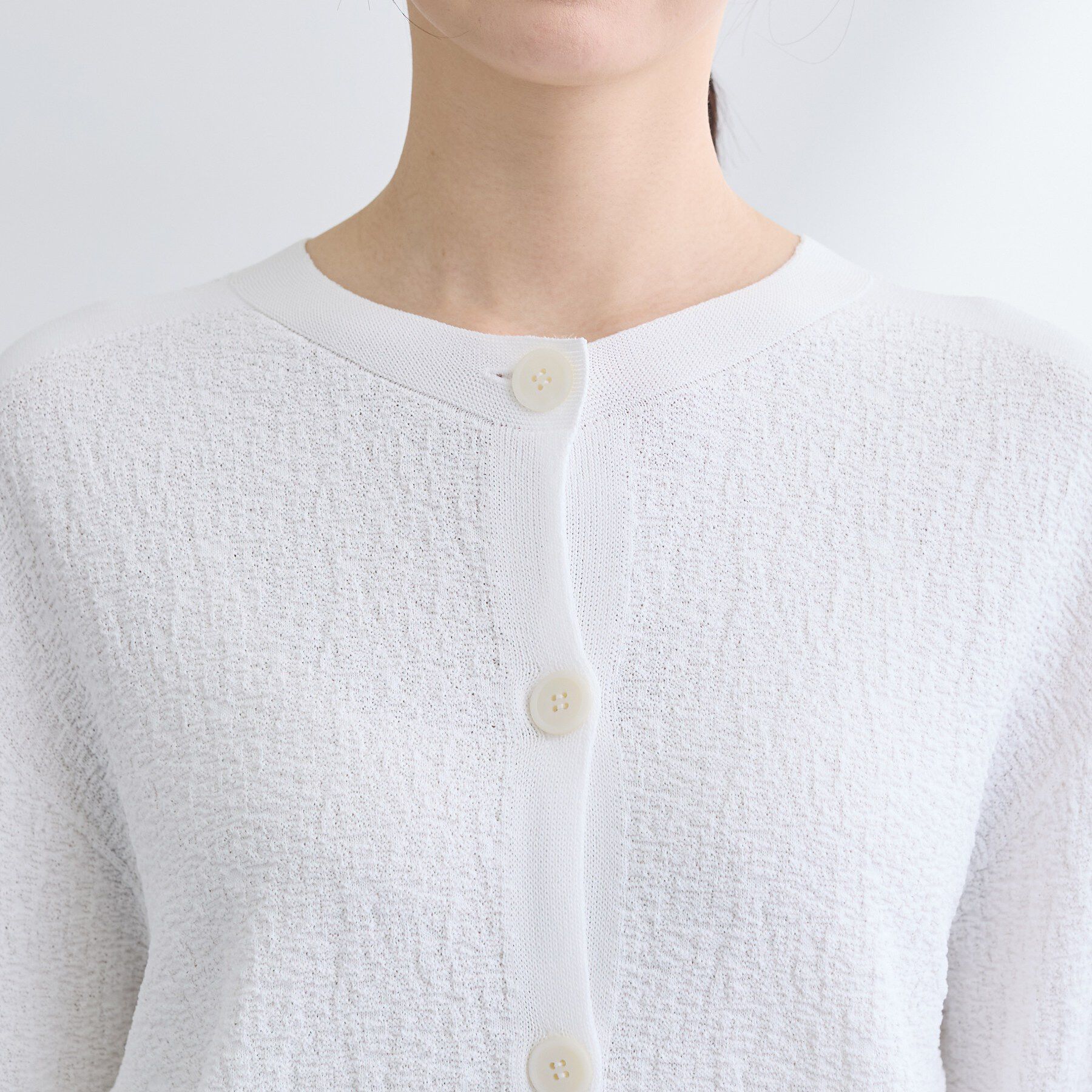 INDIVI「【前後2WAY／洗える】凹凸編地カーディガンニット」|カーディガン|