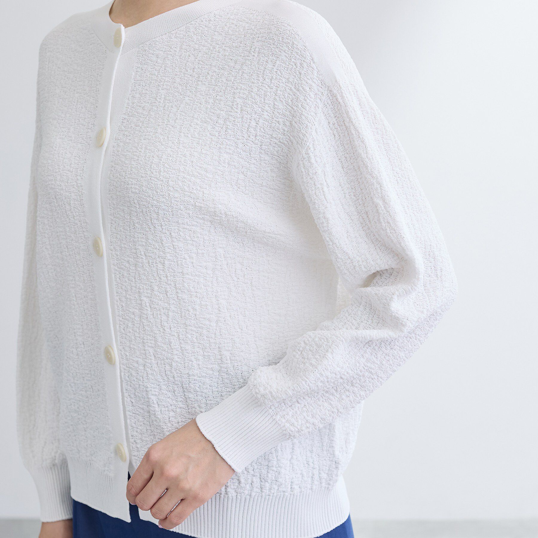 INDIVI「【前後2WAY／洗える】凹凸編地カーディガンニット」|カーディガン|