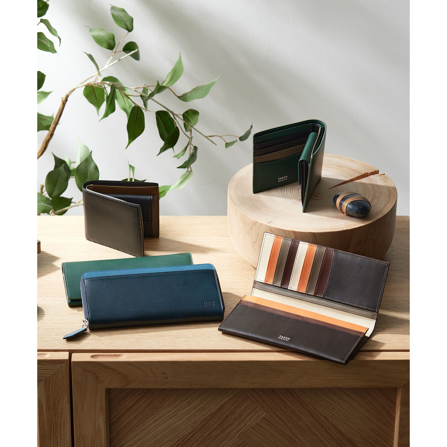 TAKEO KIKUCHI「アンティーク調レザー ラウンドファスナー 長財布」|財布|