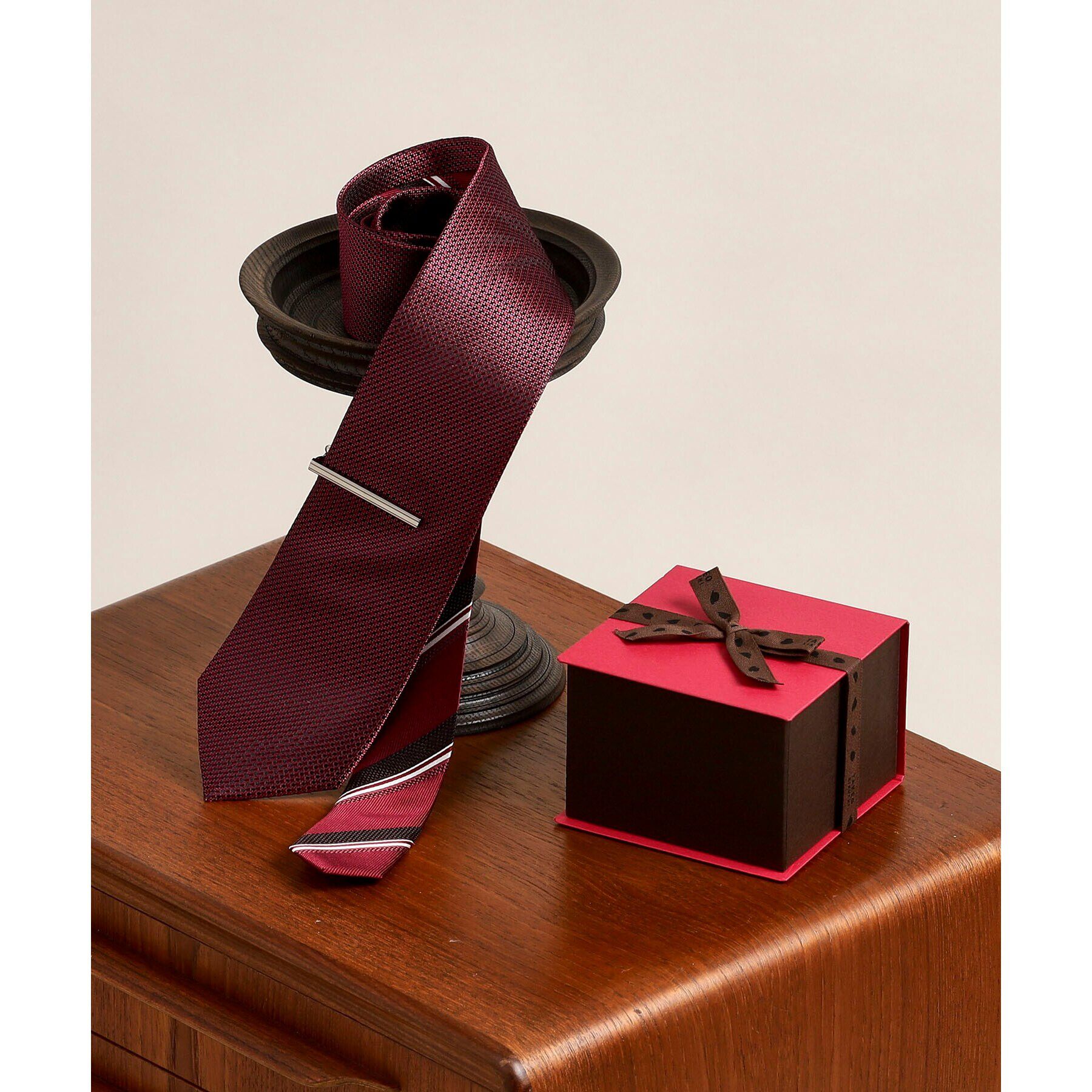 TAKEO KIKUCHI「【BOXセット】無地ネクタイ&タイバー」|ネクタイ・蝶ネクタイ|ラズベリーピンク(0