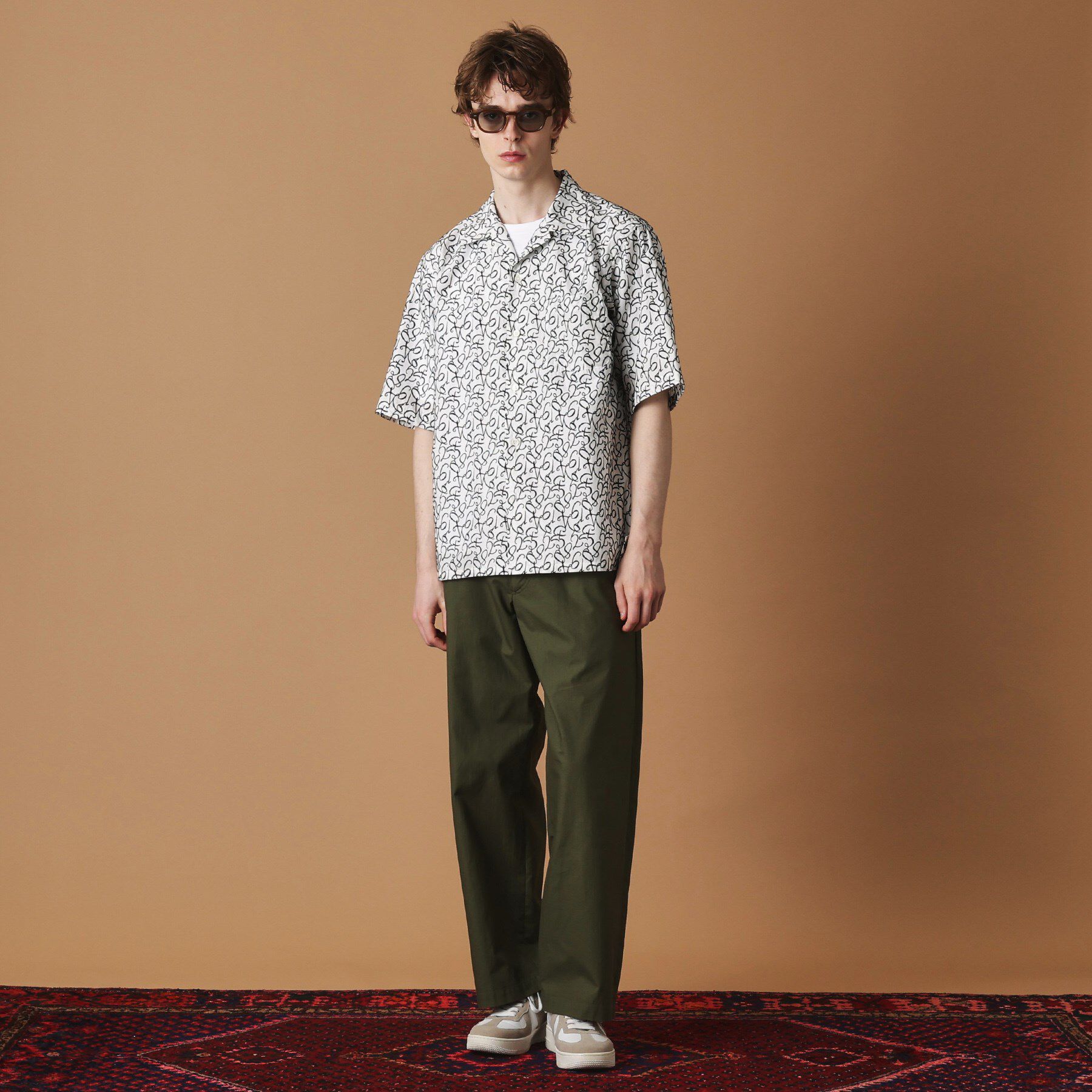 40CARATS&525「数字エンブロイダリー半袖シャツ」|シャツ・ブラウス|