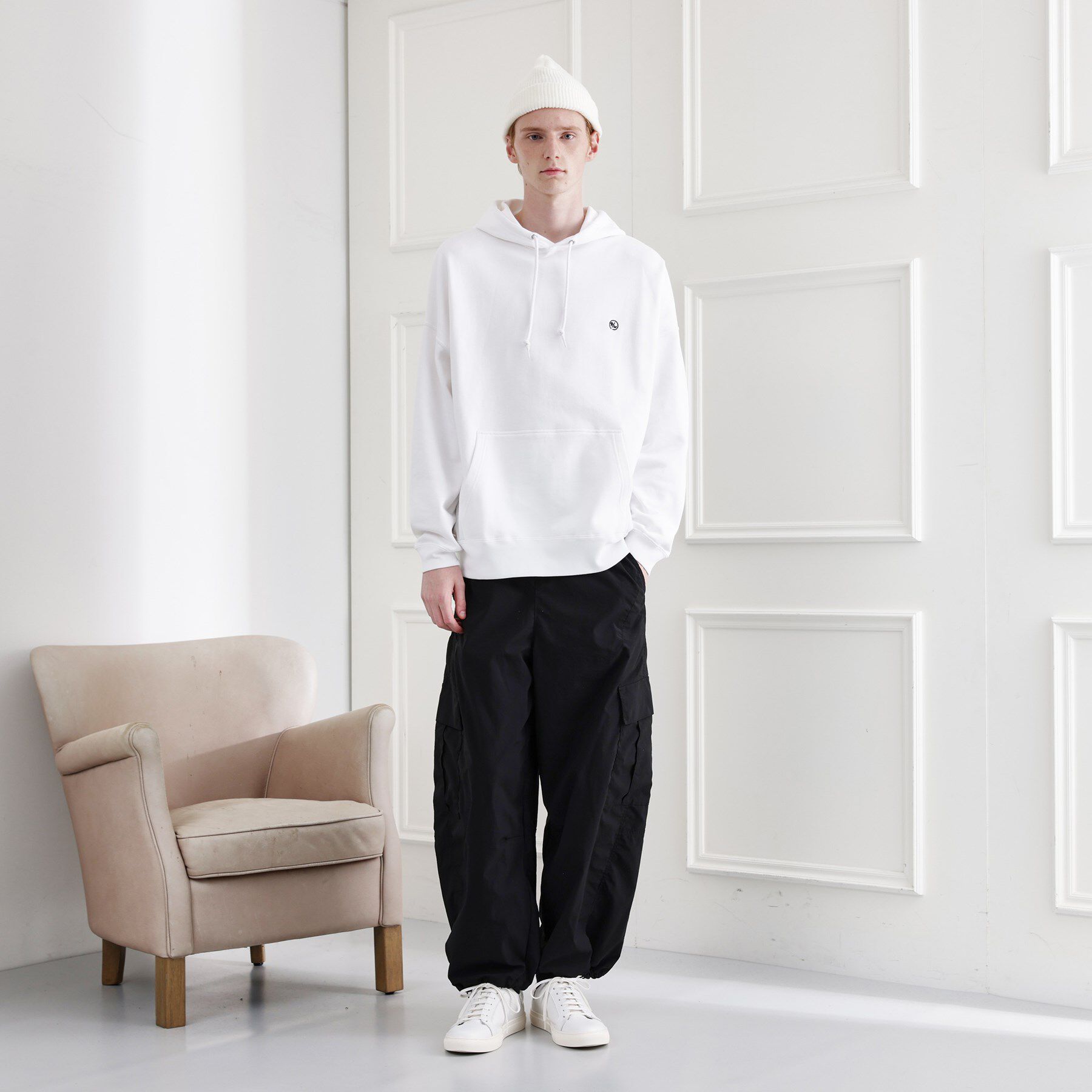 TAKEO KIKUCHI「【LIMITED】ワンポイント刺繍スウェットパーカー」|パーカー|