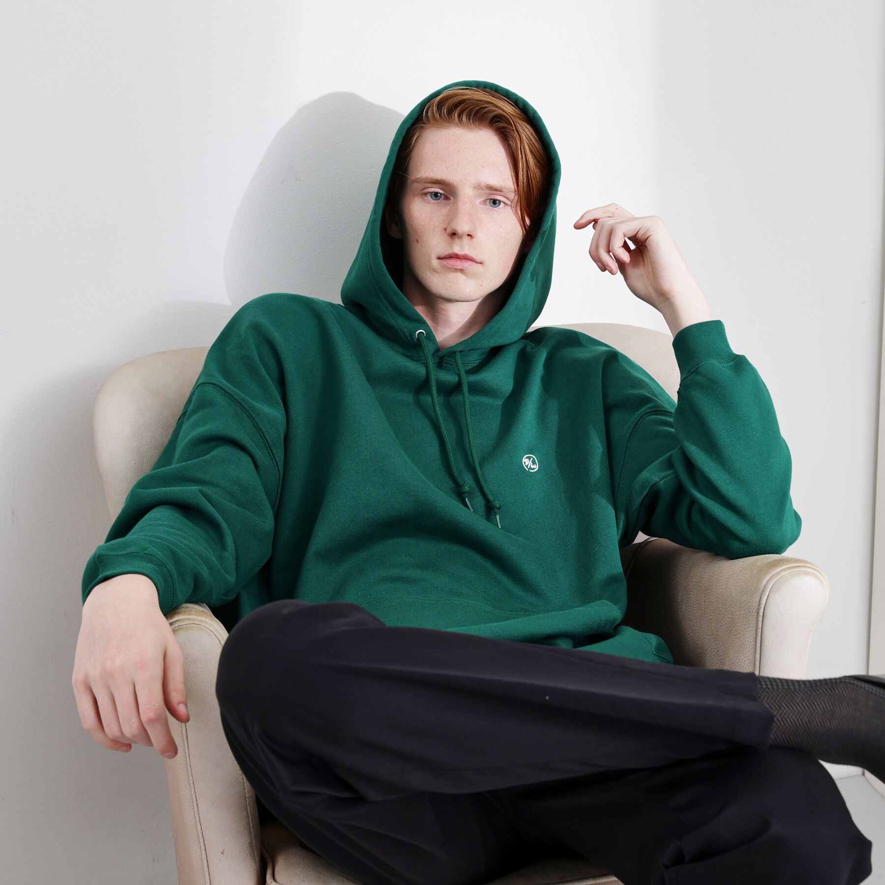 TAKEO KIKUCHI「【LIMITED】ワンポイント刺繍スウェットパーカー」|パーカー|グリーン(024)