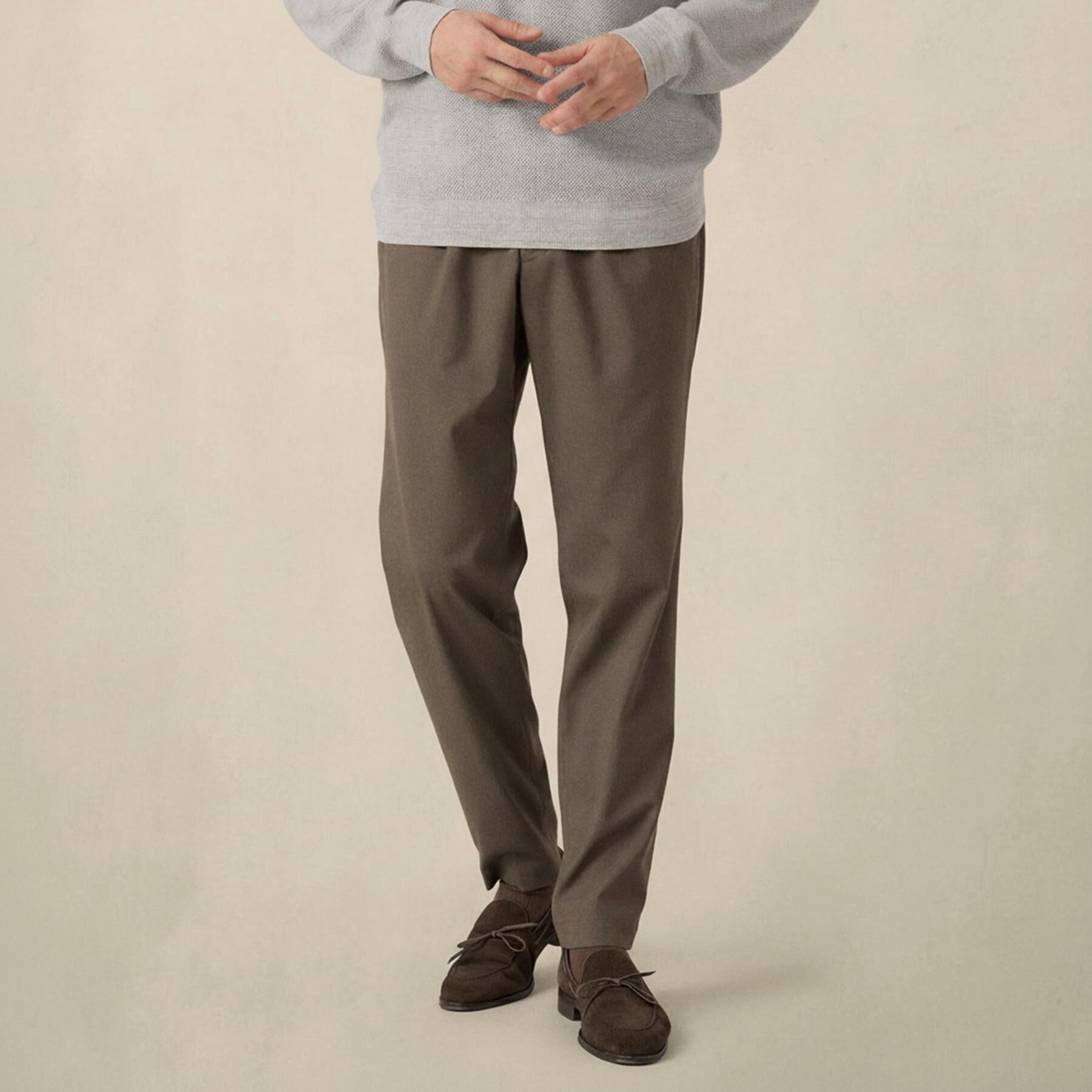 TAKEO KIKUCHI「【ON／OFF兼用】CARREMANファブリック スリムイージー スラックス」|その他|モカブラウン(042
