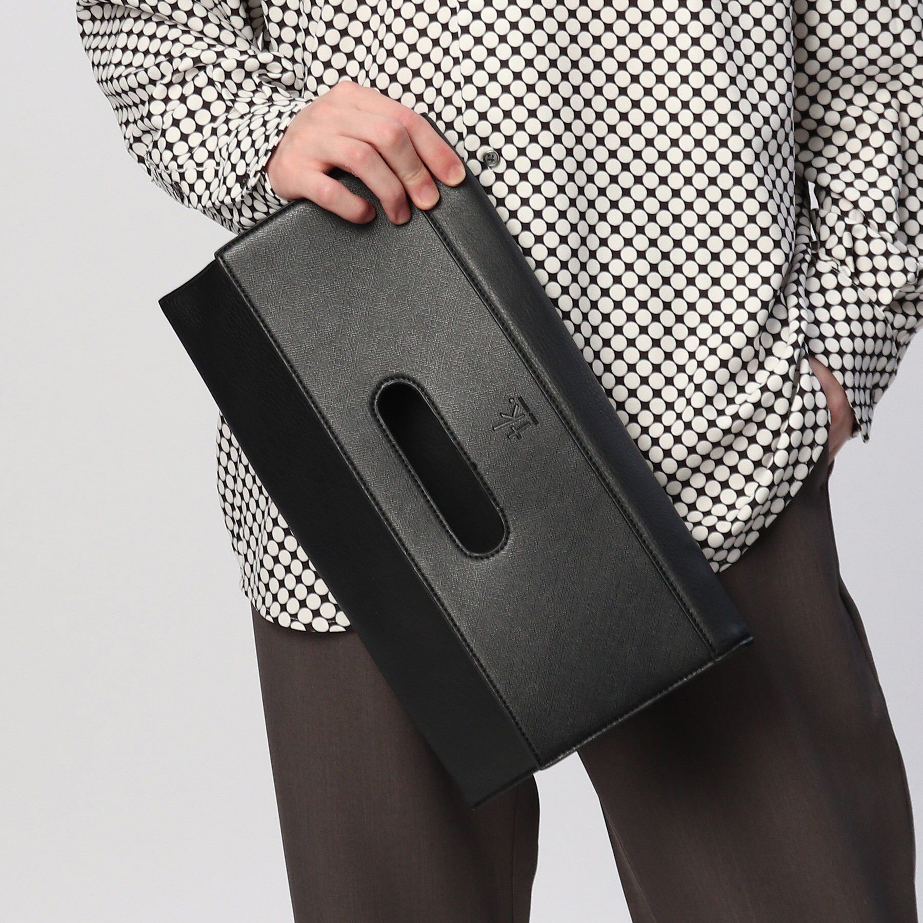 tk.TAKEO KIKUCHI「【WEB限定】レザー調クラッチバッグ」|クラッチバッグ|