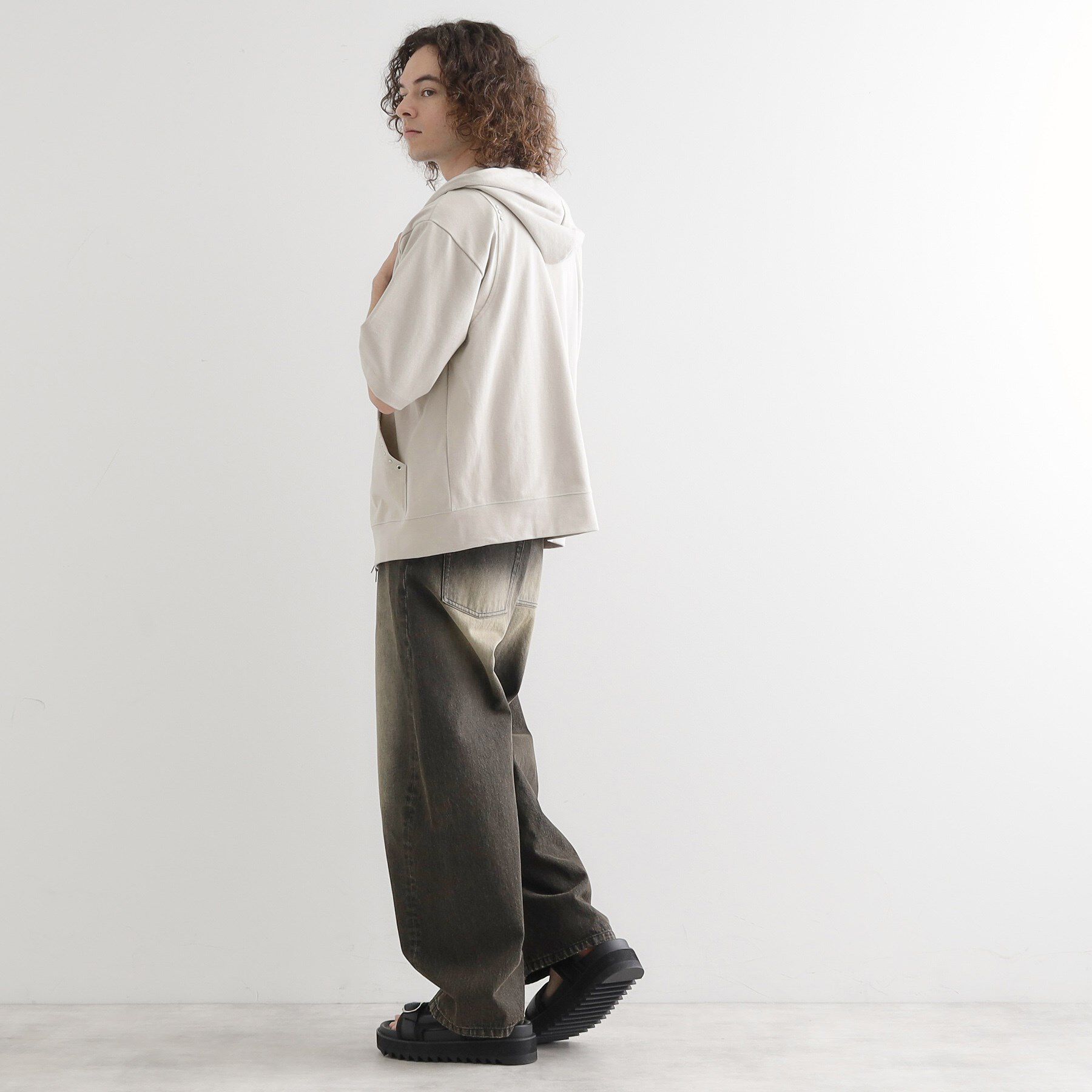 tk.TAKEO KIKUCHI「スタッズ ダブルZIPパーカ」|パーカー|