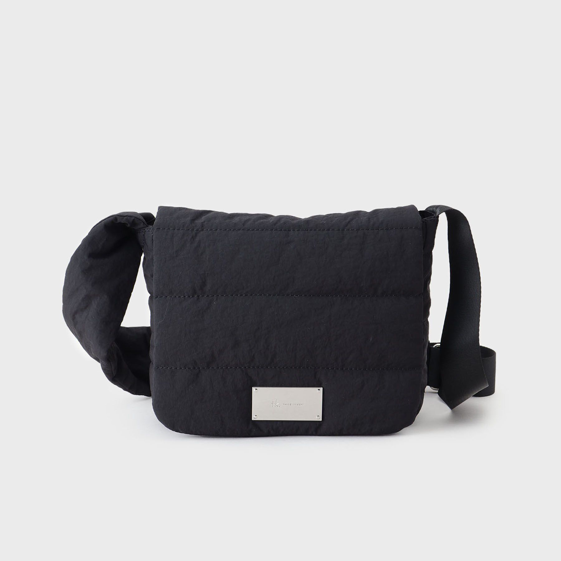 tk.TAKEO KIKUCHI「【パフィーシリーズ】フラップショルダーバッグ」|ショルダー・メッセンジャー|ブラック(119)