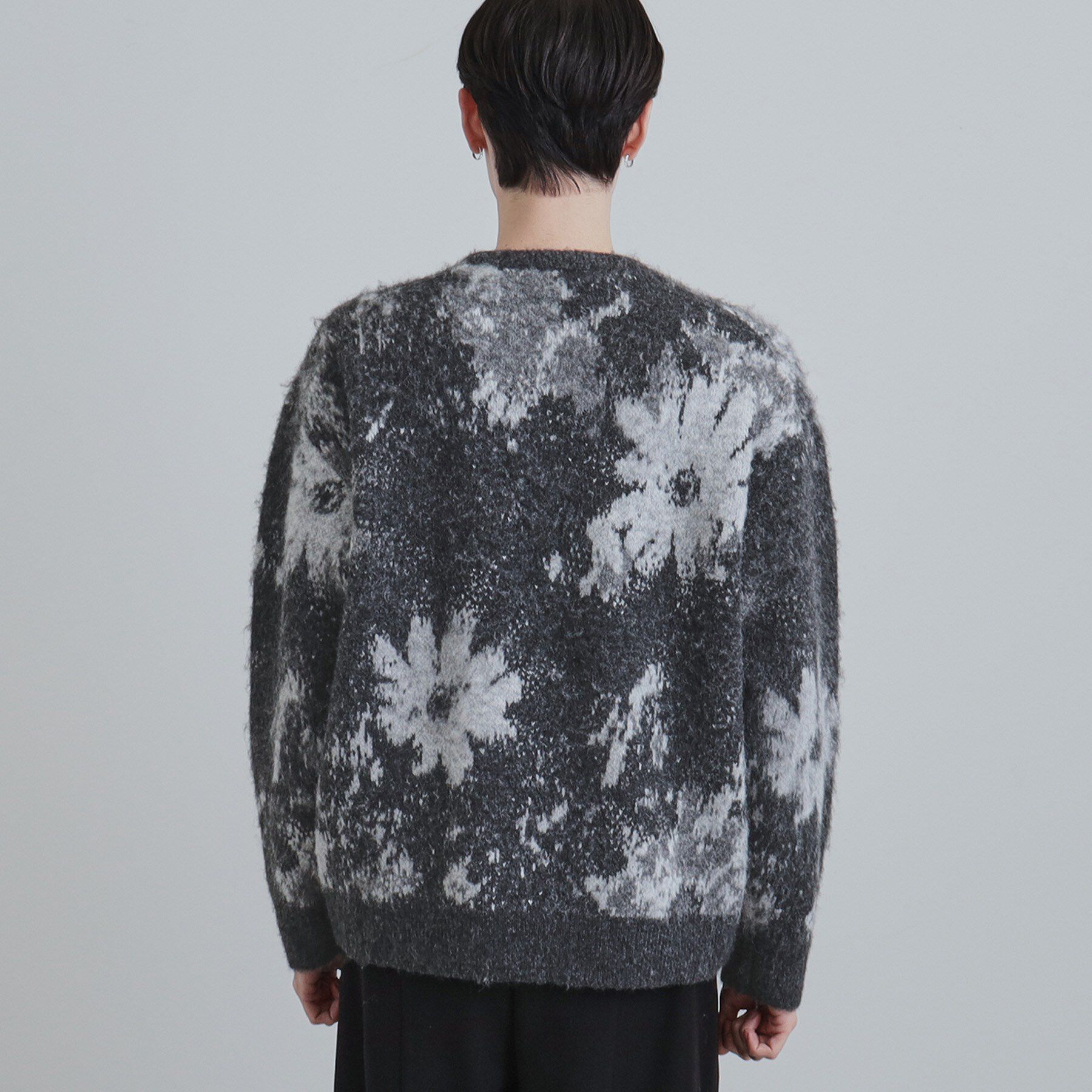 tk.TAKEO KIKUCHI「アブストフラワーシャギーニットプルオーバー」|ニット・セーター|