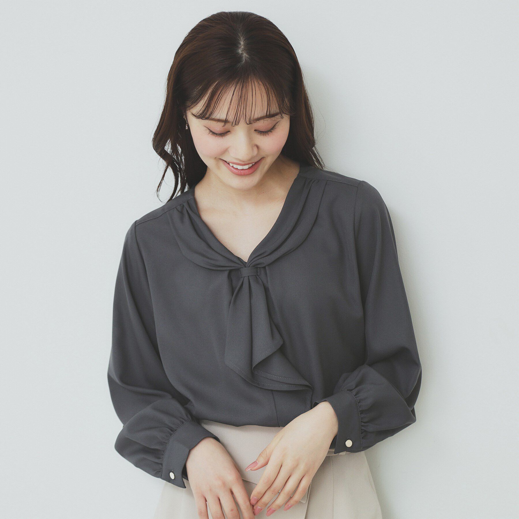 index「ストレッチラッフルボウタイブラウス【洗濯機洗い可/防シワ】」|シャツ・ブラウス|