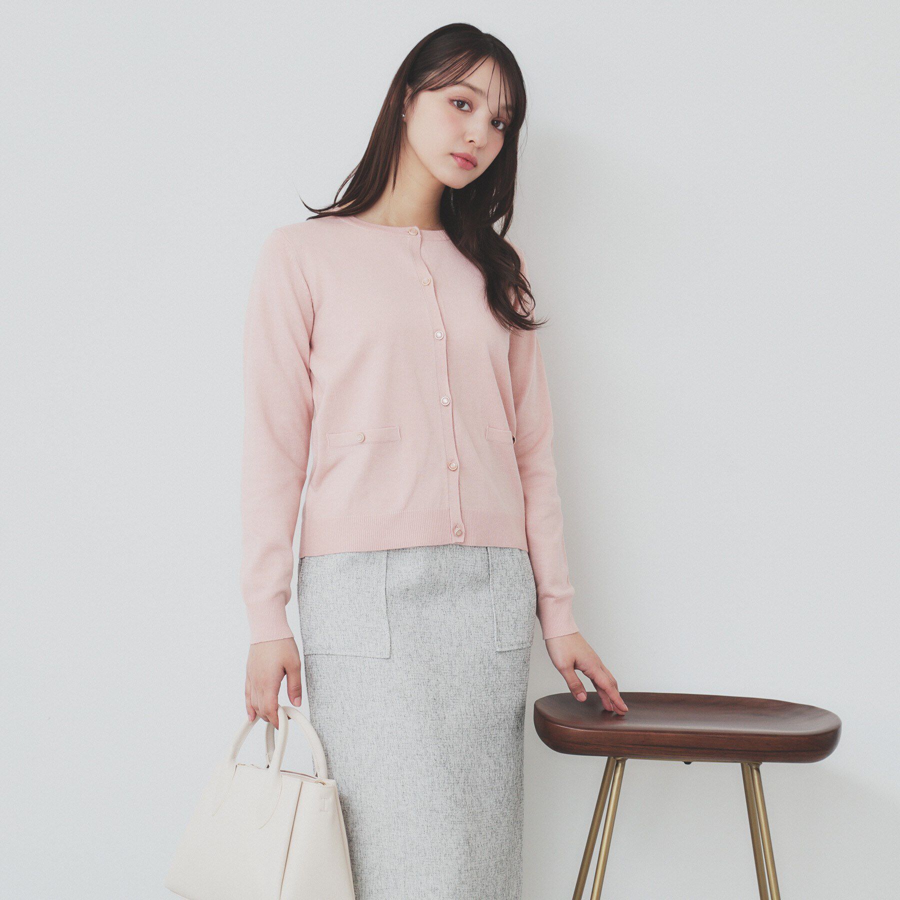 index「《5color》ポケットデザイン付きクルーネックカーディガン【洗濯機洗い可】」|カーディガン|