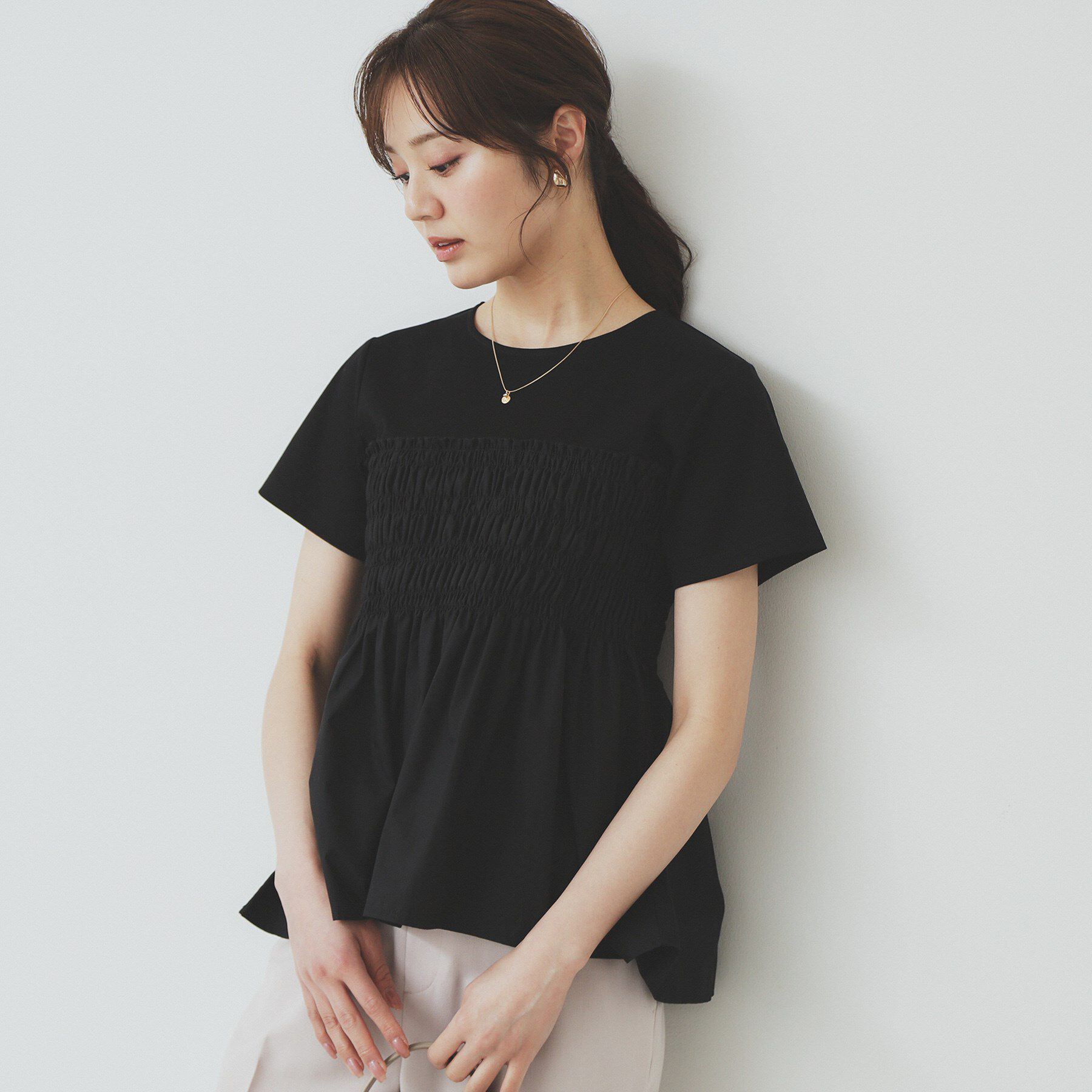 index「シャーリングドッキングペプラムトップス【洗濯機洗い可】」|Tシャツ・カットソー|ブラック(019)