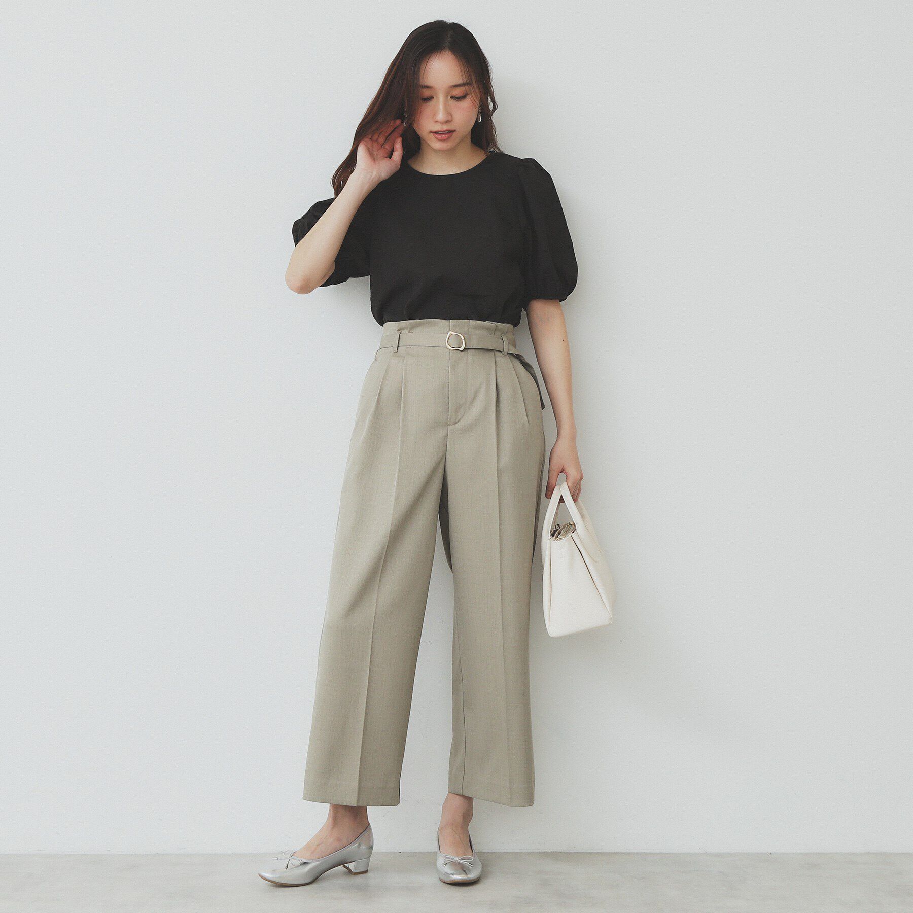 index「フラワージャカードパフフレアブラウス【洗濯機洗い可/防シワ】」|シャツ・ブラウス|