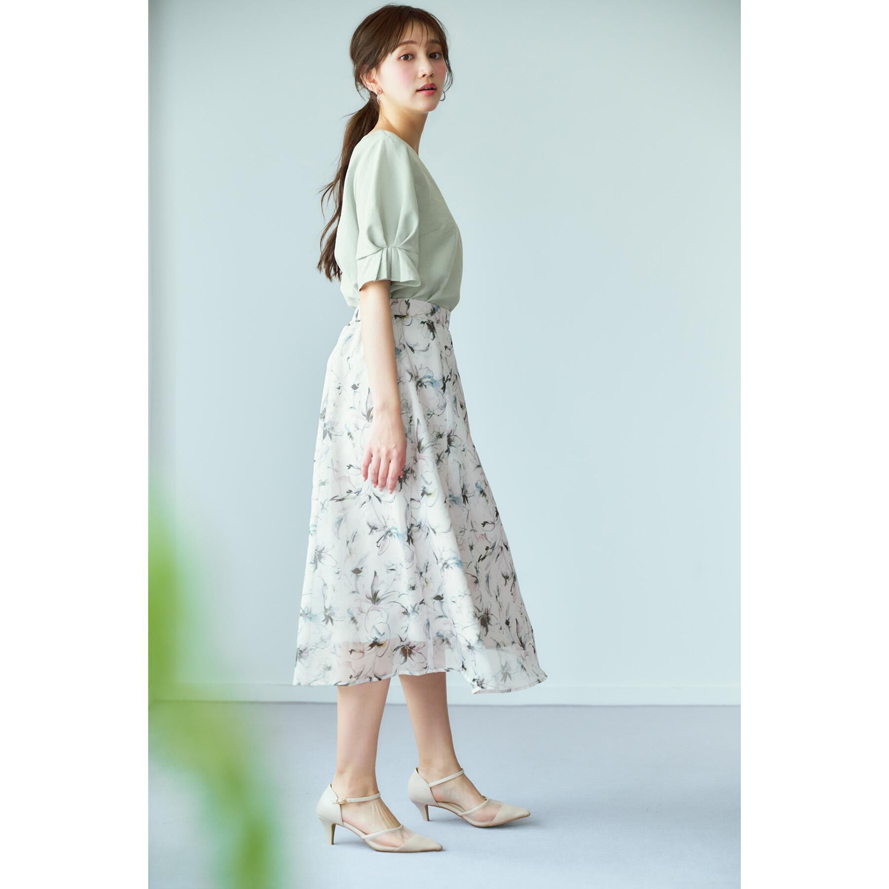 index「《8色展開/XS-LLサイズ》タックパフスリーブブラウス【洗濯機洗い可/吸水速乾/防シワ/抗ピル】」|シャツ・ブラウス|