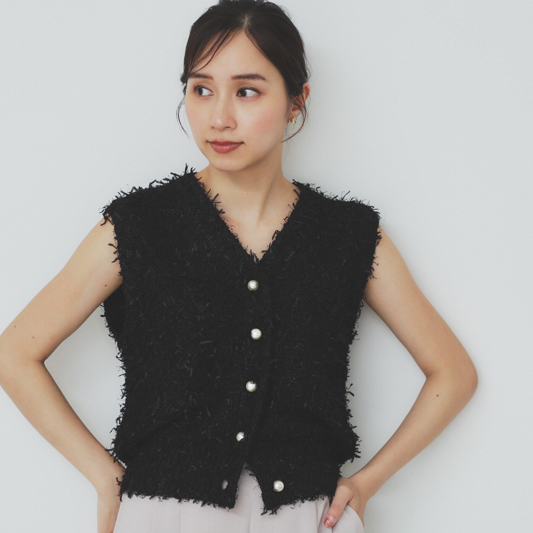 index「《Can Cam掲載》フリンジシャギーコンパクトベスト【洗濯機洗い可】」|ベスト・ジレ|ブラック(019)