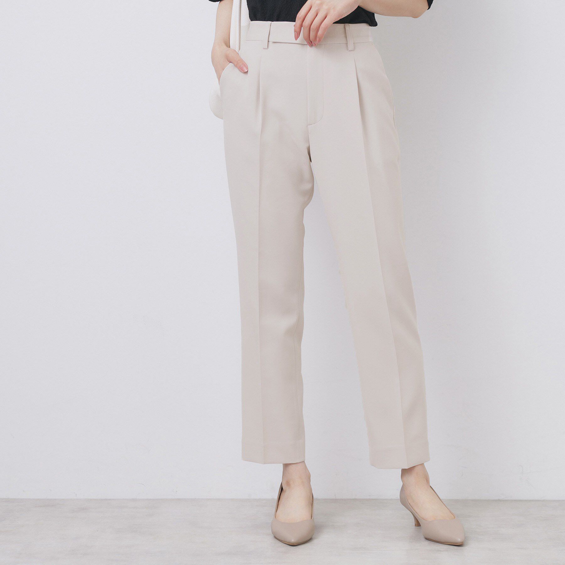 index「ストレッチテーパードパンツ/セットアップ対応【洗濯機洗い可/イージーアイロン/防シワ】」|その他|グレージュ(050)