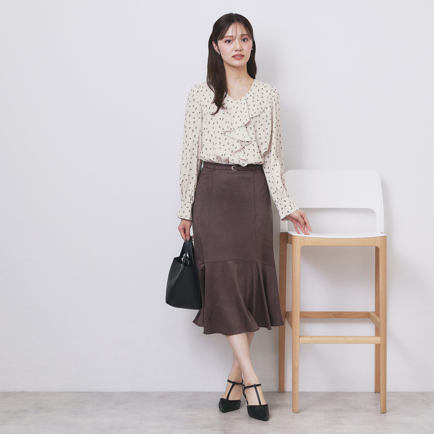 index「Vネックフリルブラウス【洗濯機OK/イージーアイロン】」|シャツ・ブラウス|