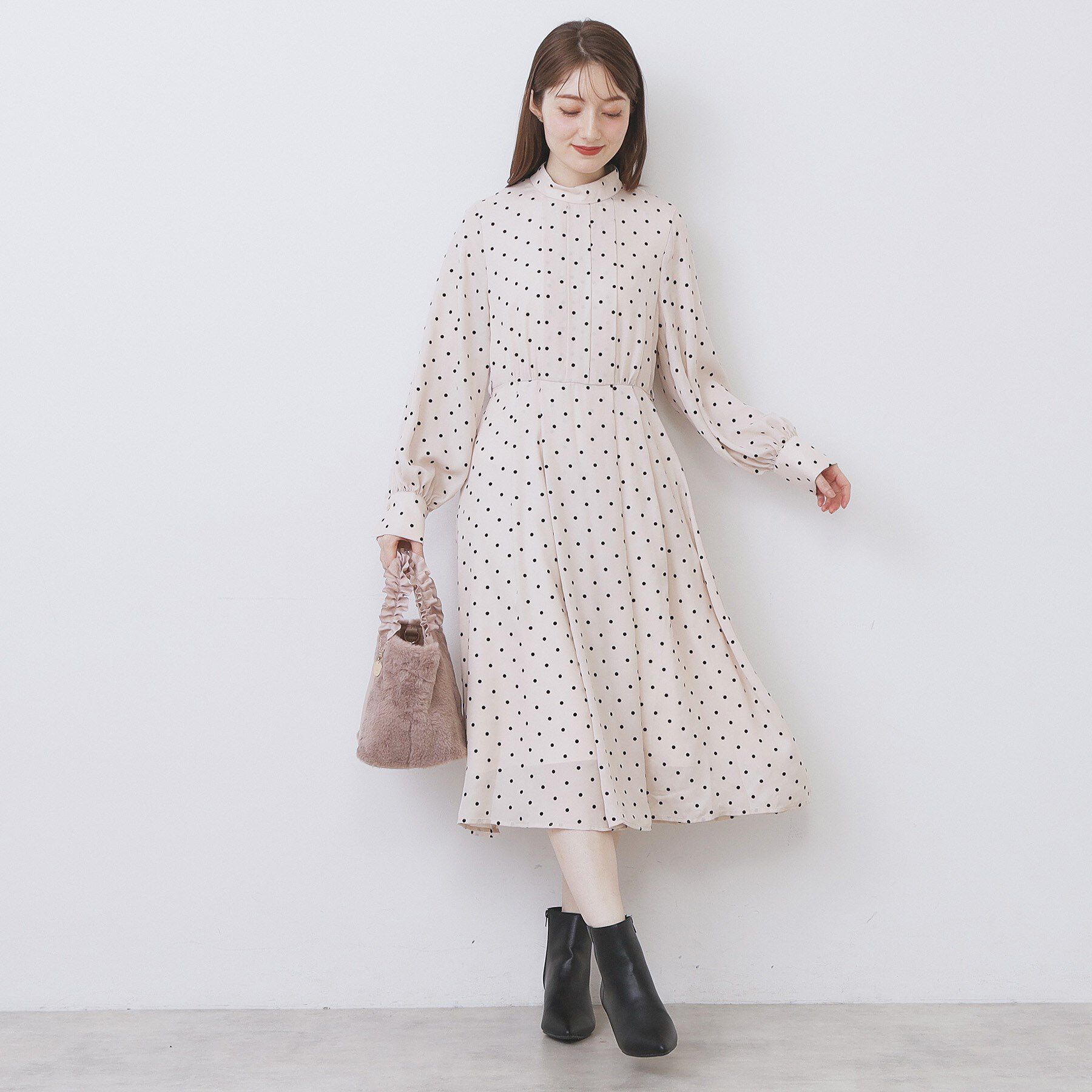 index「ドットデザインタックワンピース【洗濯機OK/イージーアイロン】」|ワンピース|