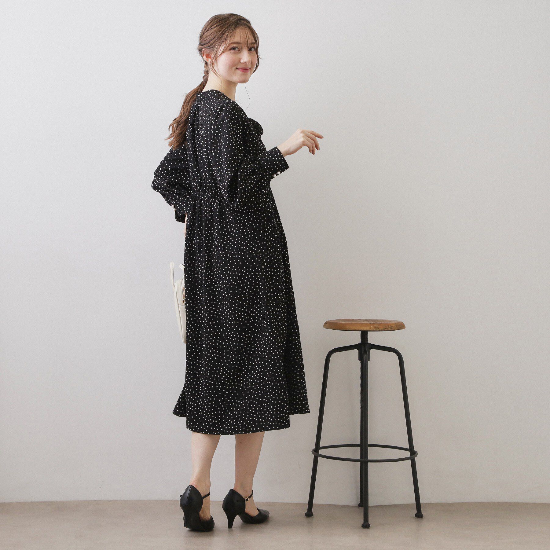 index「リボンボウタイドットワンピース【洗濯機OK/イージーアイロン/防シワ】」|ワンピース|