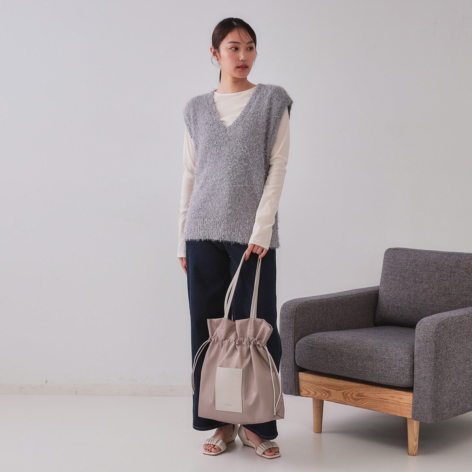 OPAQUE.CLIP「《andGIRL掲載》ラメシャギーニットベスト【洗濯機洗い可/抗ピル】」|ベスト・ジレ|