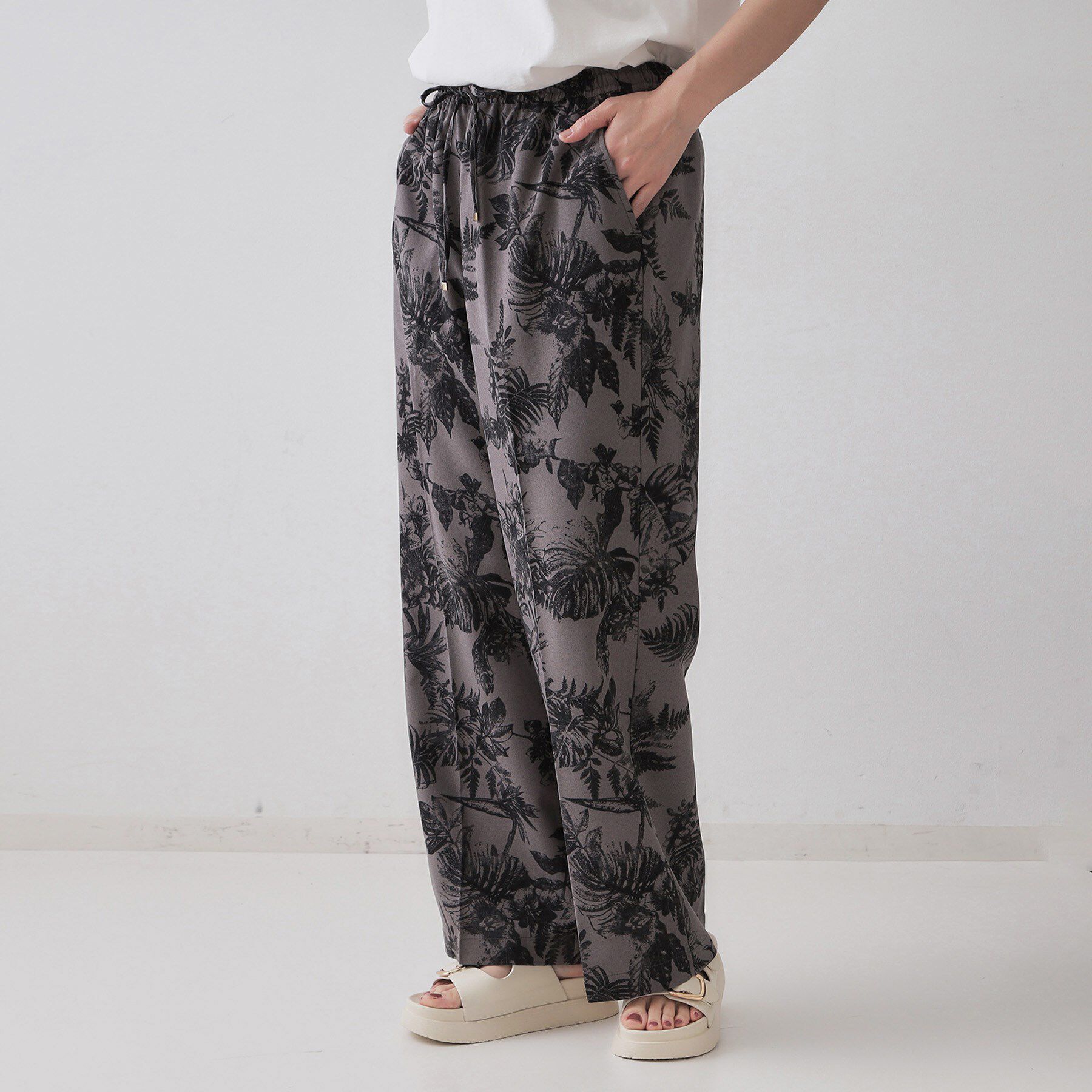 OPAQUE.CLIP「ボタニカルプリントイージーパンツ【洗濯機洗い可】」|その他|