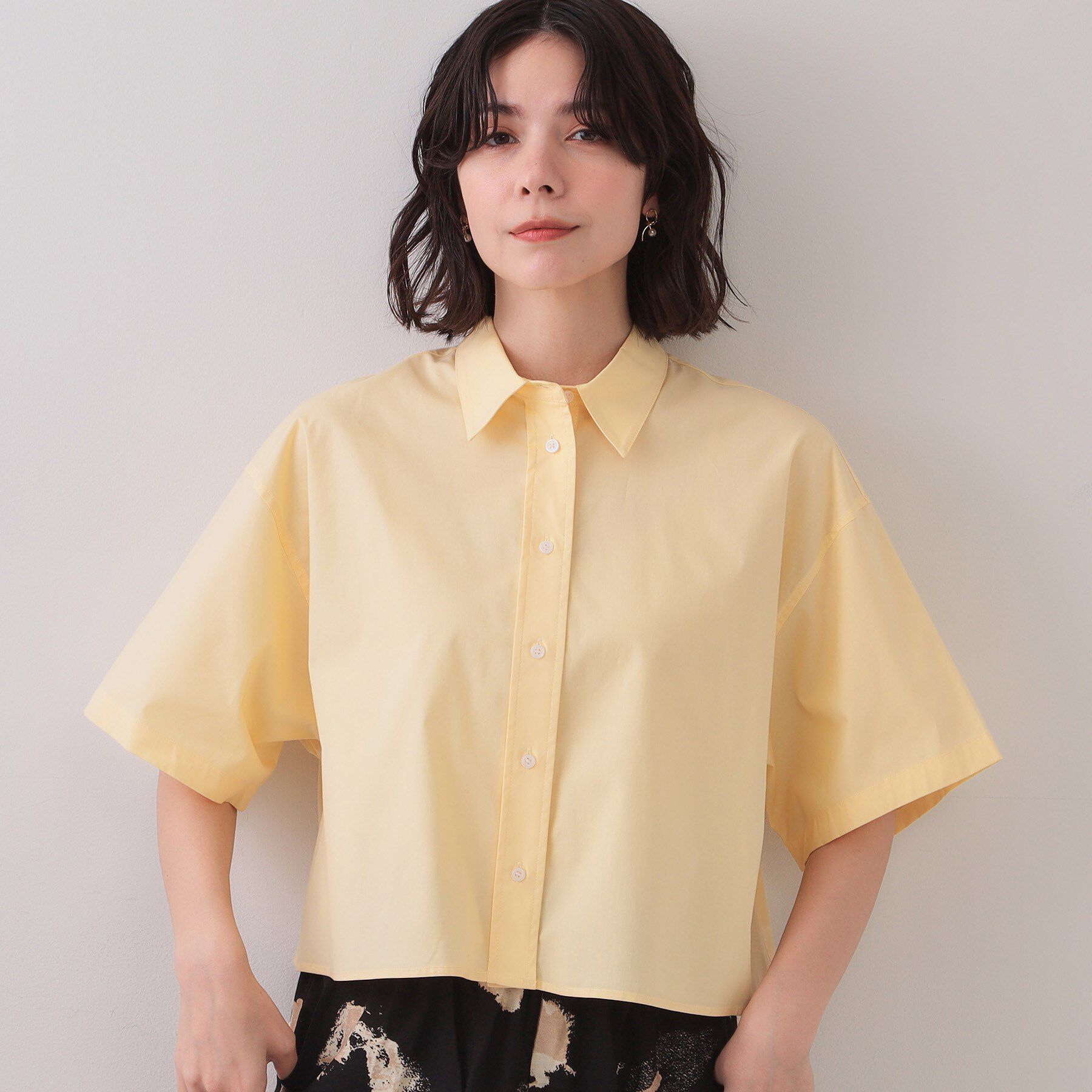 OPAQUE.CLIP「クロップドハーフスリーブシャツ【洗濯機洗い可】」|シャツ・ブラウス|イエロー(031)