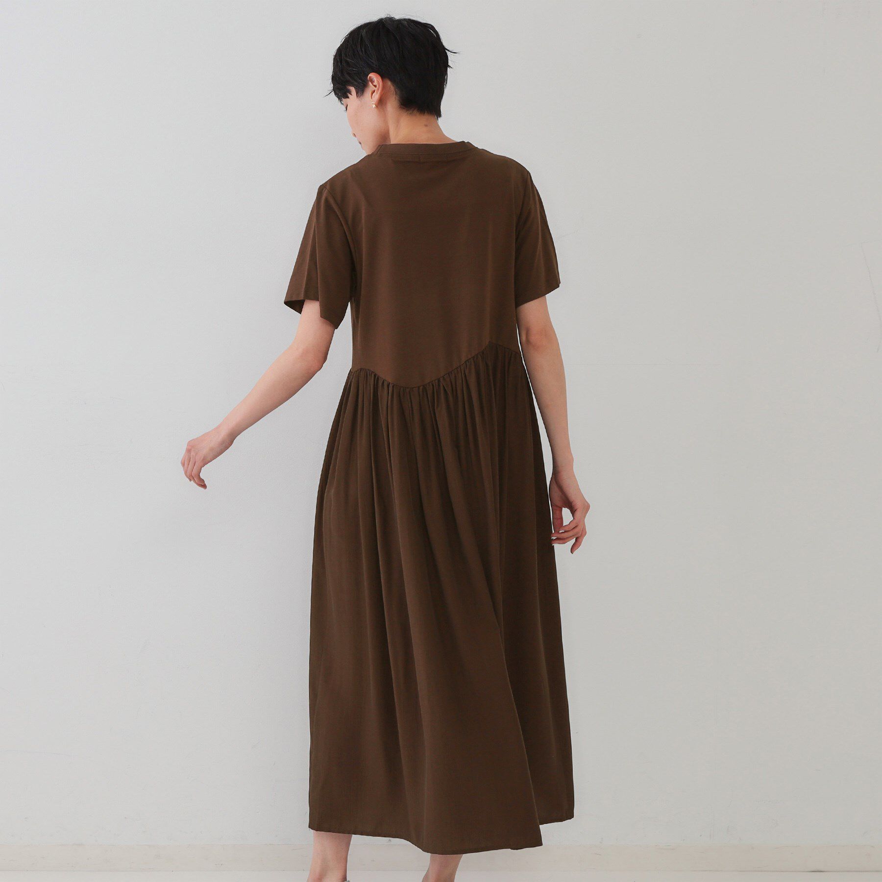 OPAQUE.CLIP「アシメドッキングフレアワンピース【洗濯機洗い可】」|ワンピース|