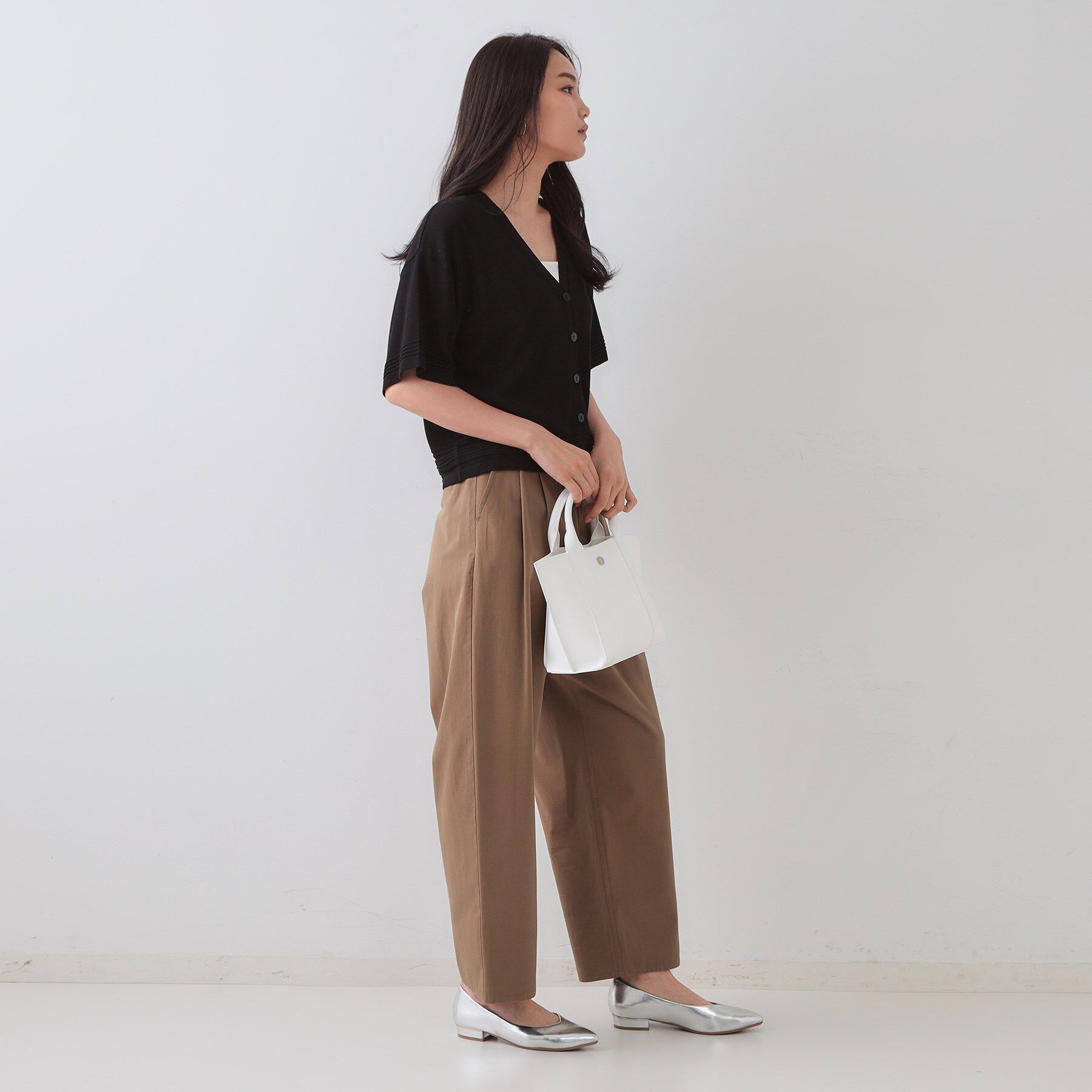 OPAQUE.CLIP「Vネックショートニットカーディガン【洗濯機洗い可/抗ピル】」|カーディガン|