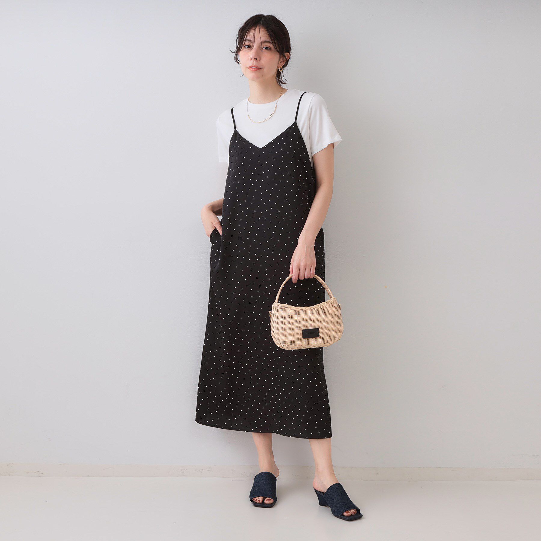 OPAQUE.CLIP「ランダムドット サテンキャミワンピース【洗濯機洗い可】」|ワンピース|