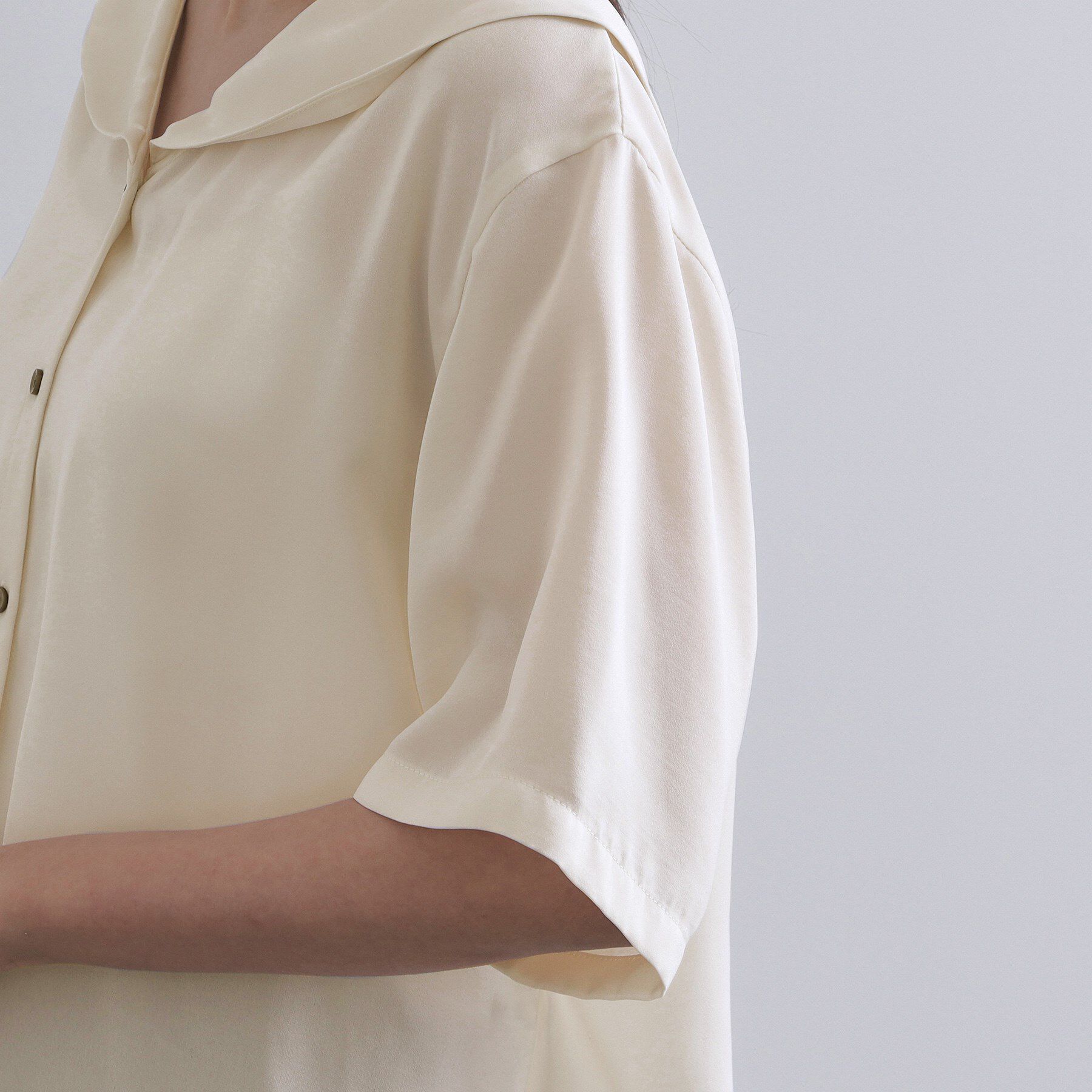 OPAQUE.CLIP「ヴィンテージサテンセーラーカラーブラウス【洗濯機洗い可】」|シャツ・ブラウス|