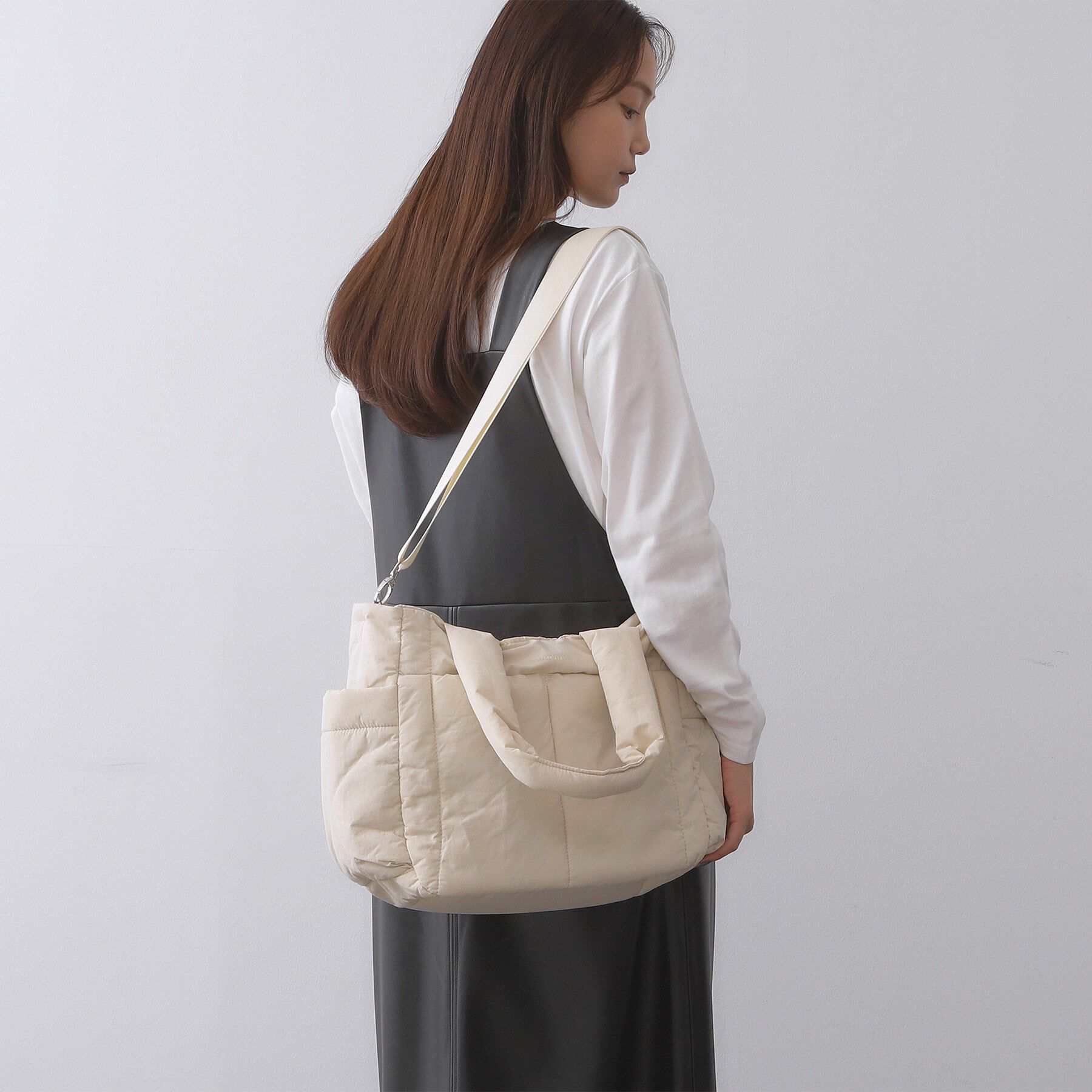 OPAQUE.CLIP「【2WAY/軽量】パフィートラベルビッグトートバッグ」|トートバッグ|アイボリー(004)