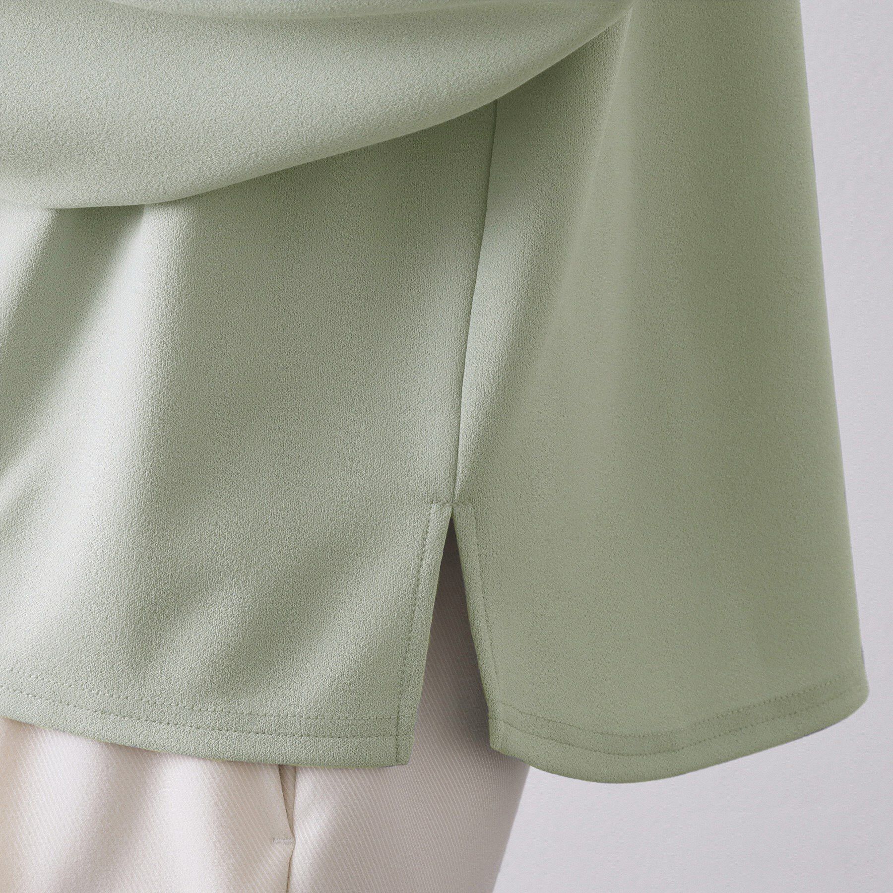 OPAQUE.CLIP「サテン使いヘンリーネックトップス【洗濯機OK】」|Tシャツ・カットソー|