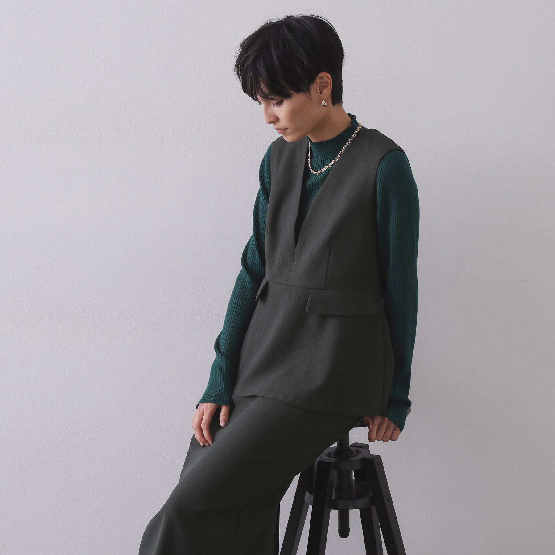 OPAQUE.CLIP「ペプラムデザインジャンパースカート【洗濯機OK】」|ワンピース|チャコールグレー(0