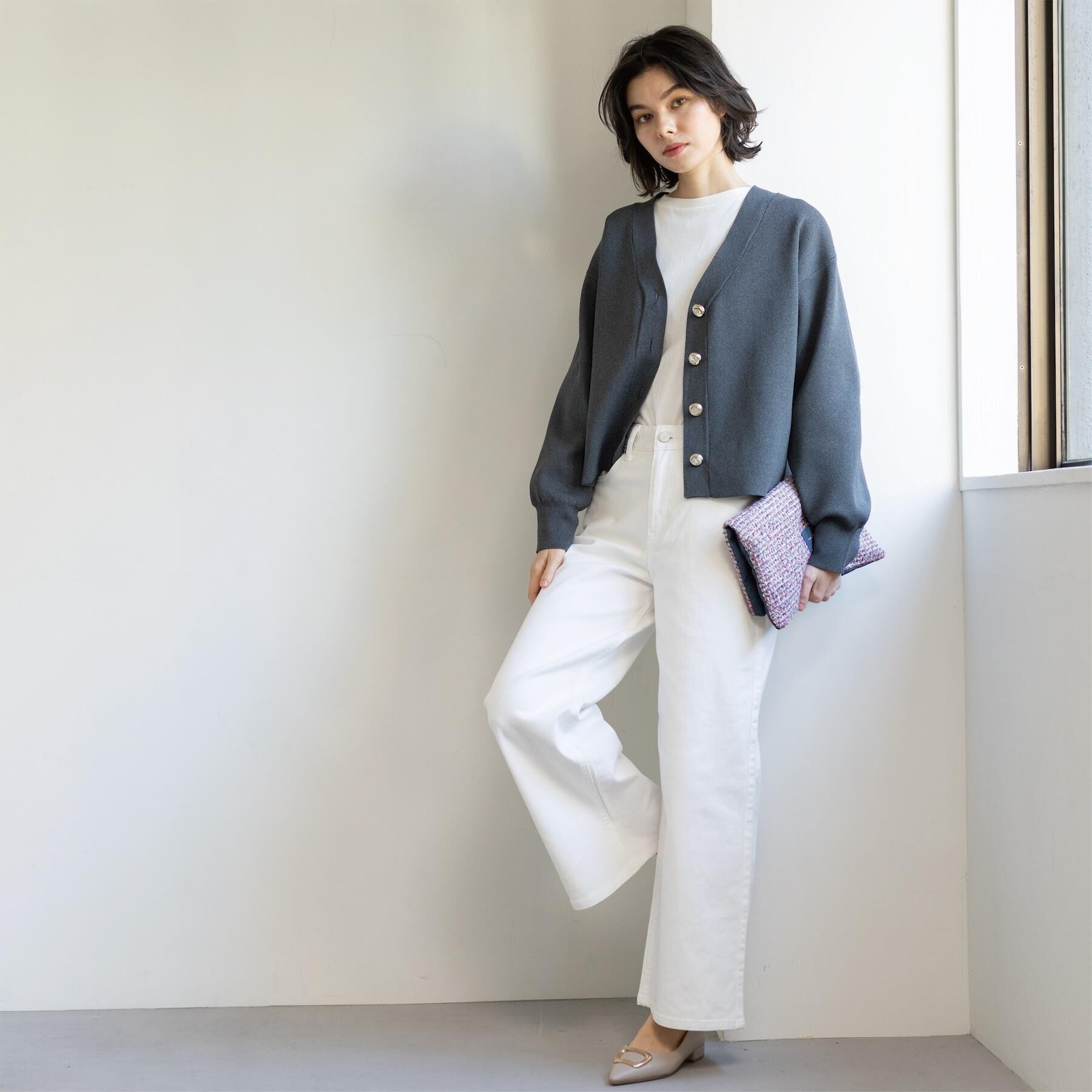 OPAQUE.CLIP「ゴールドビックボタンVネックニットカーディガン【洗濯機OK】」|カーディガン|