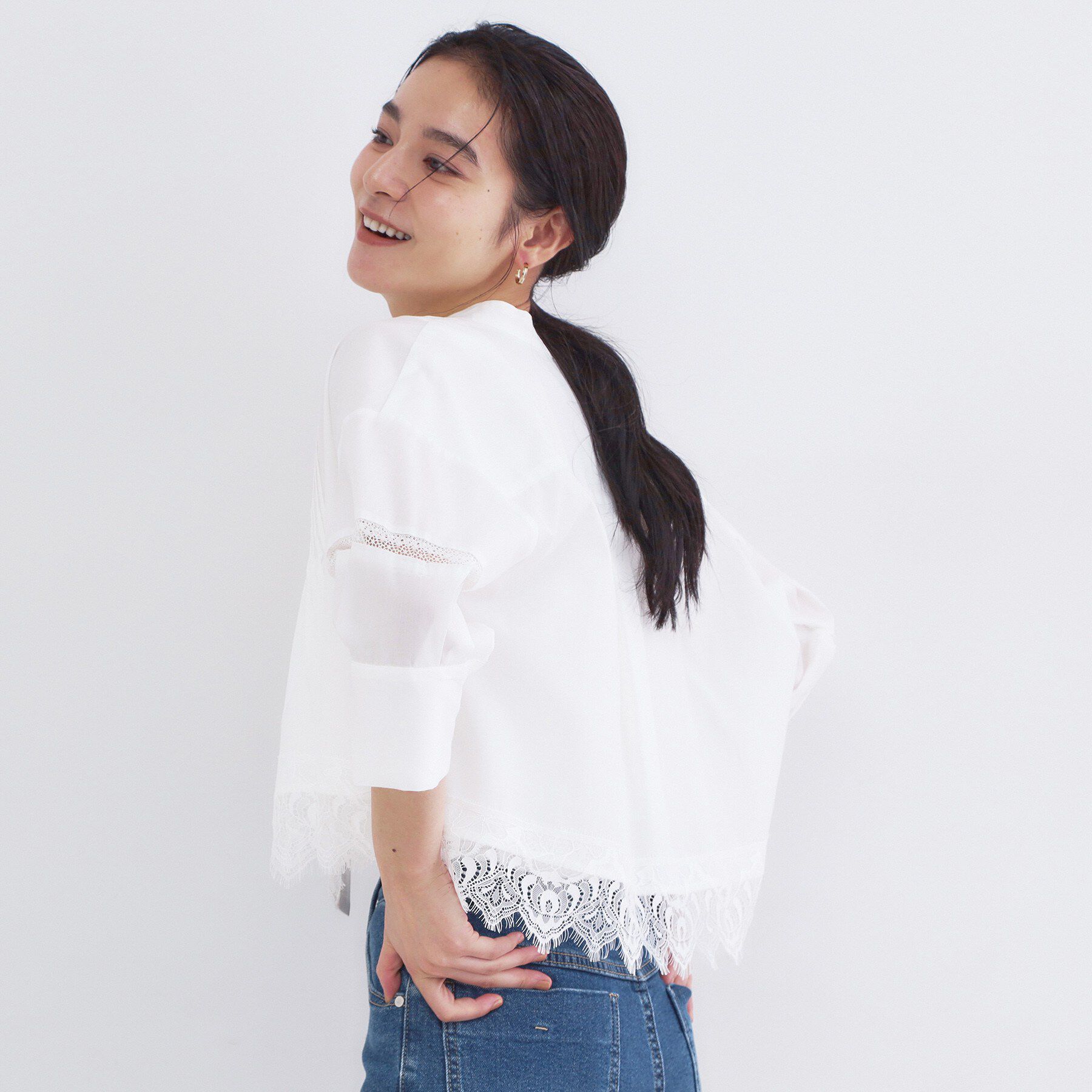 OPAQUE.CLIP「裾レース使いピンタックショートシャツ【洗濯機OK】」|シャツ・ブラウス|