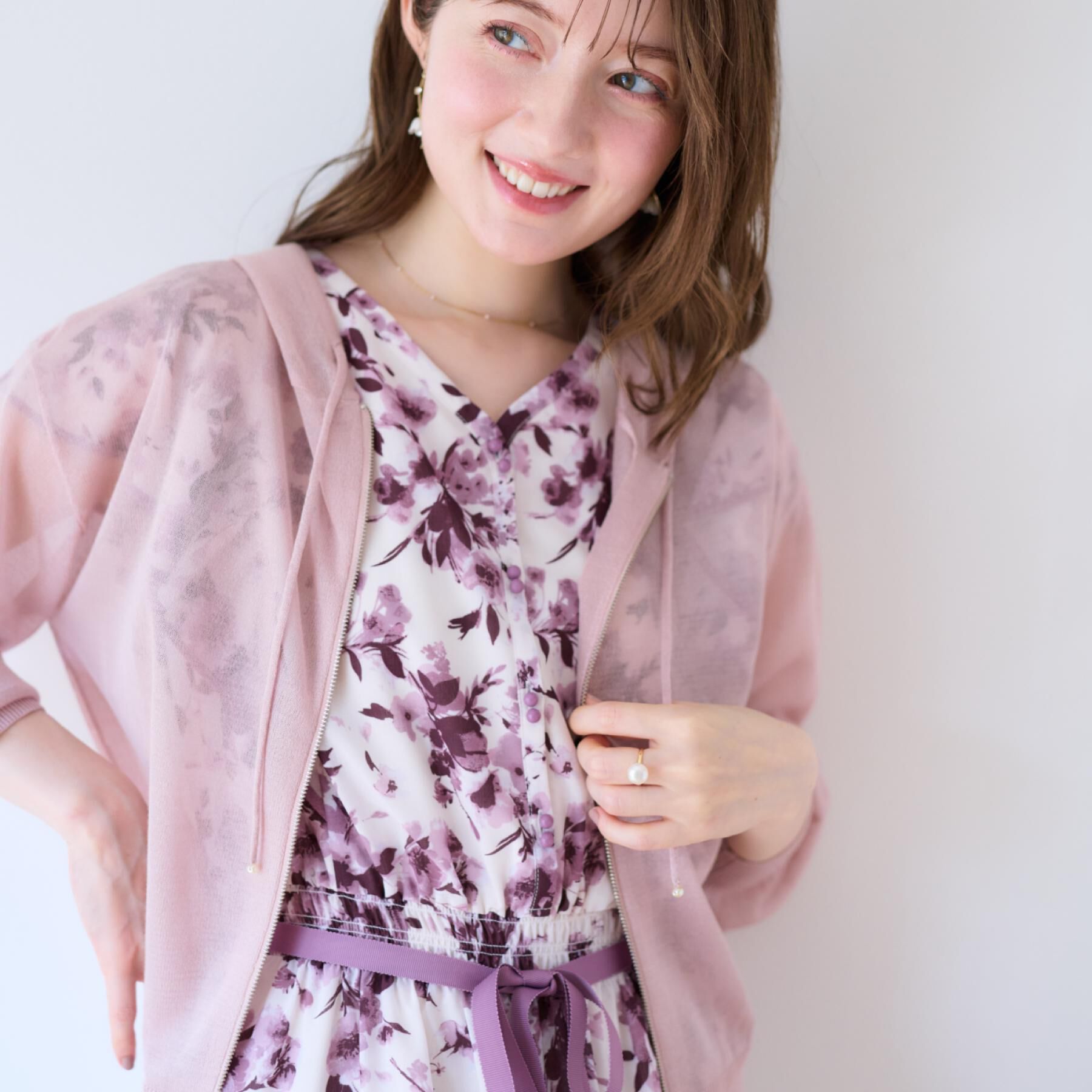 Couture broach「【上品な透け感・大人カジュアル】シアージップアップフーディー」|パーカー|