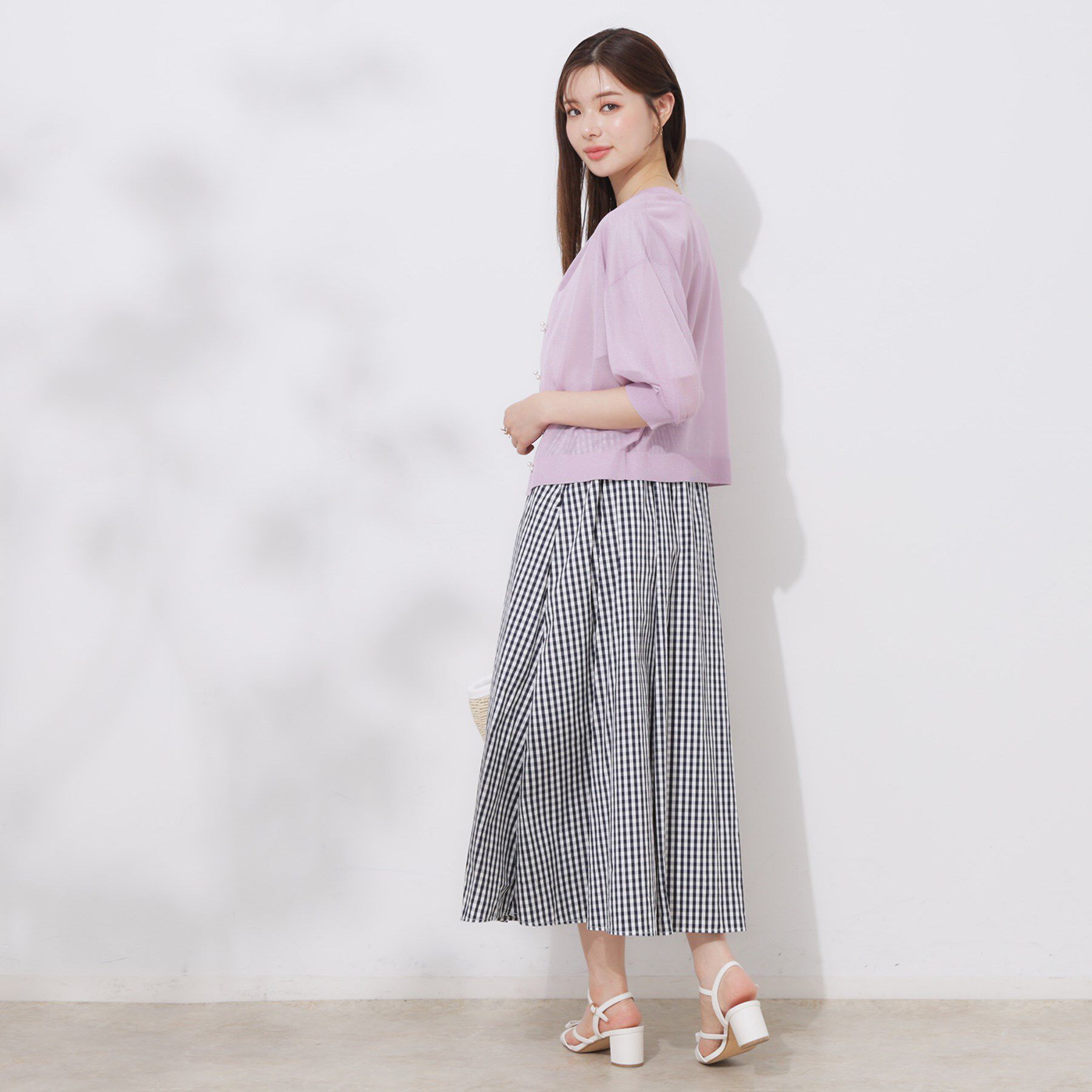 Couture broach「【前後2WAY・二の腕カバー】ダブルパール調釦5分袖シアーカーディガントップス」|カーディガン|