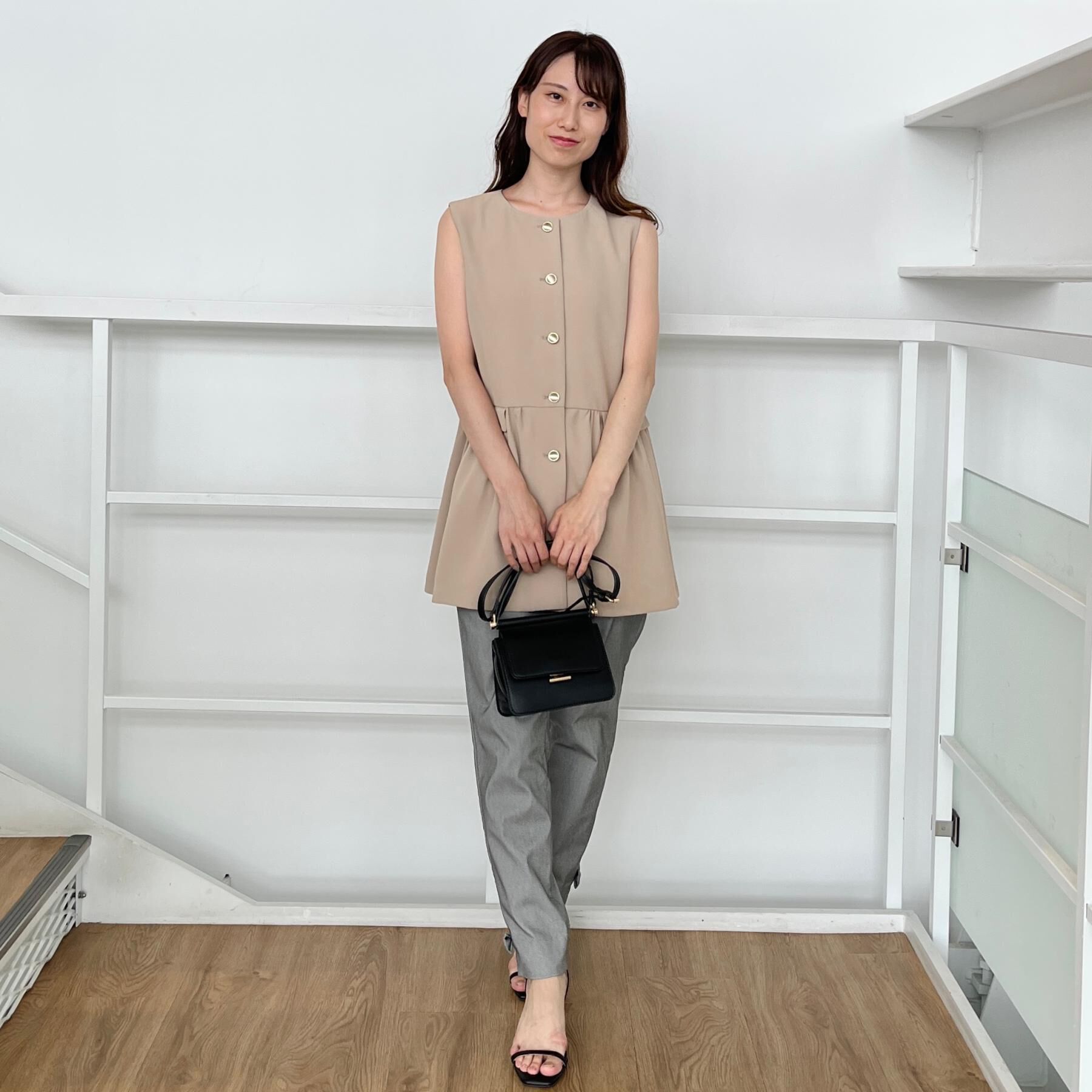 Couture broach「【フェミニン・きれいめ】ゴールド釦ペプラムジレ」|ベスト・ジレ|