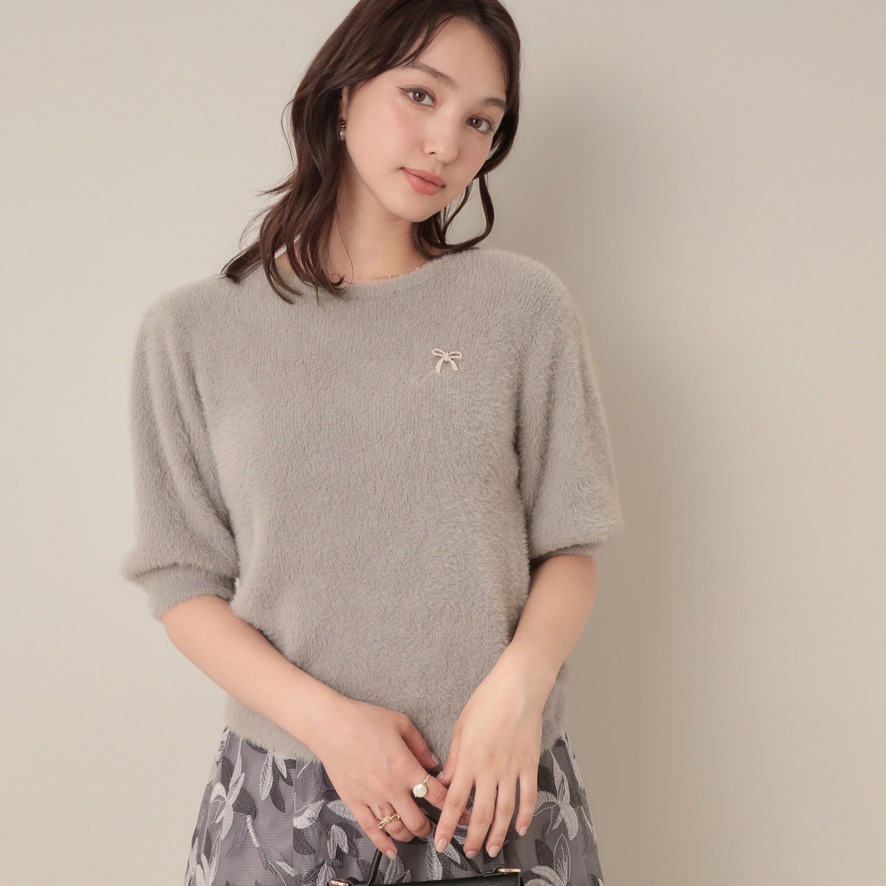 Couture broach「【着映え・5分袖・フェミニン】ラメフェザー半袖ニット」|ニット・セーター|