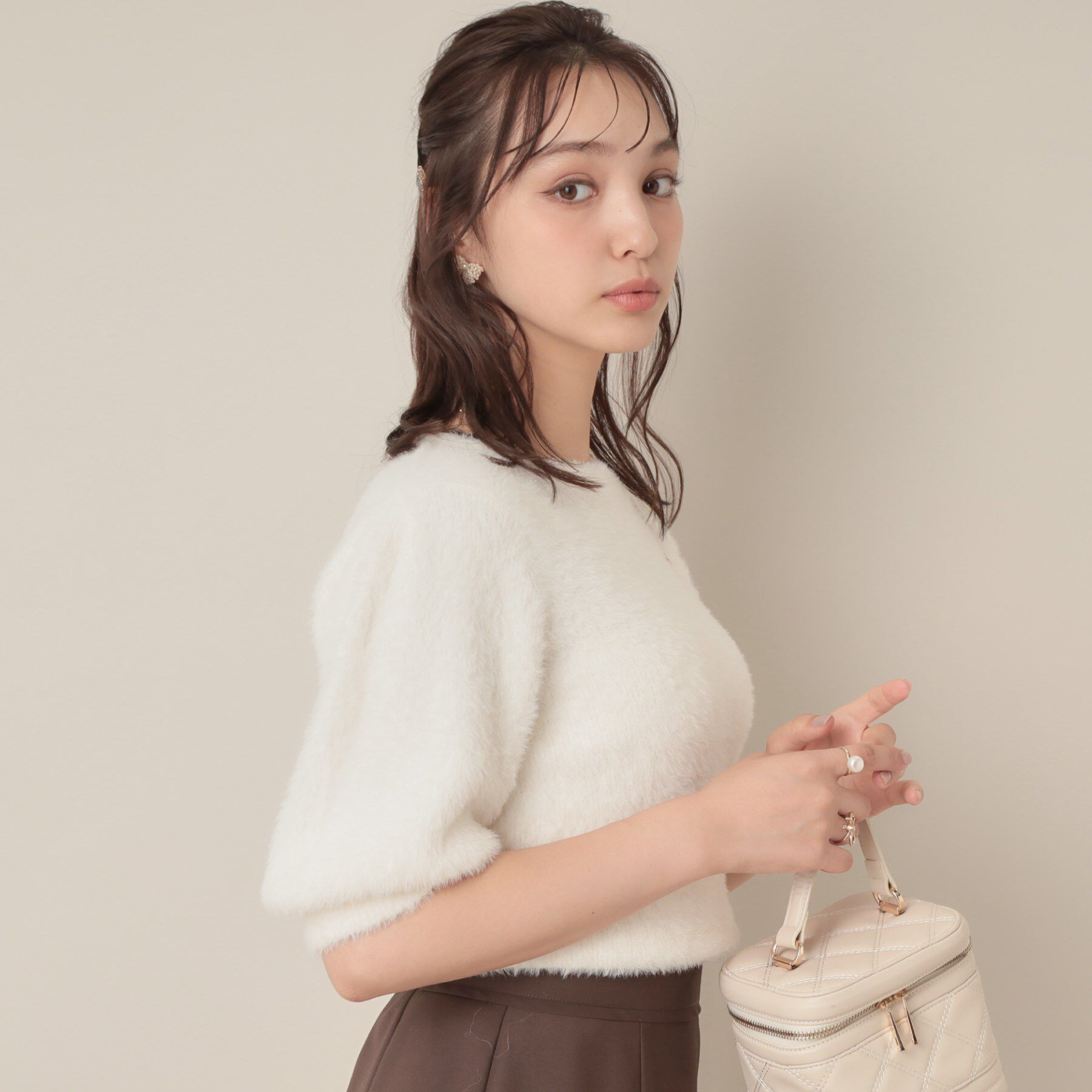 Couture broach「【着映え・5分袖・フェミニン】ラメフェザー半袖ニット」|ニット・セーター|