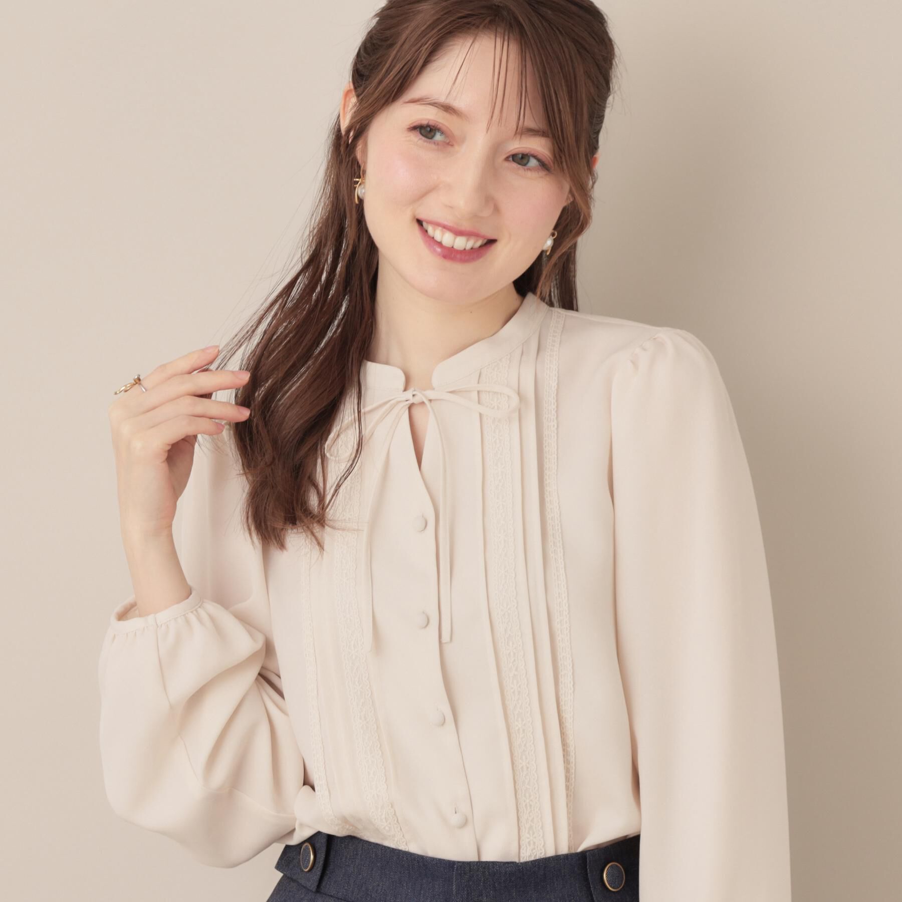 Couture broach「【大人可愛い・通勤】ピンタックレースブラウス」|シャツ・ブラウス|