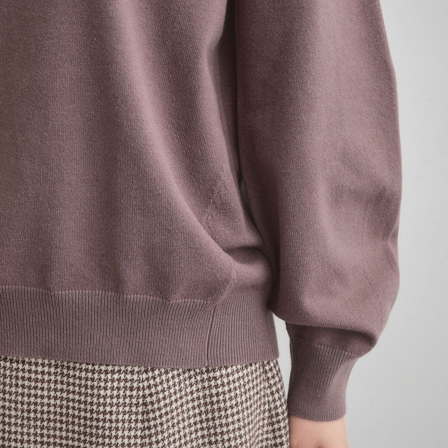 Couture broach「【後ろ姿も着映える・通勤】バックレースアップ微起毛ニット」|ニット・セーター|