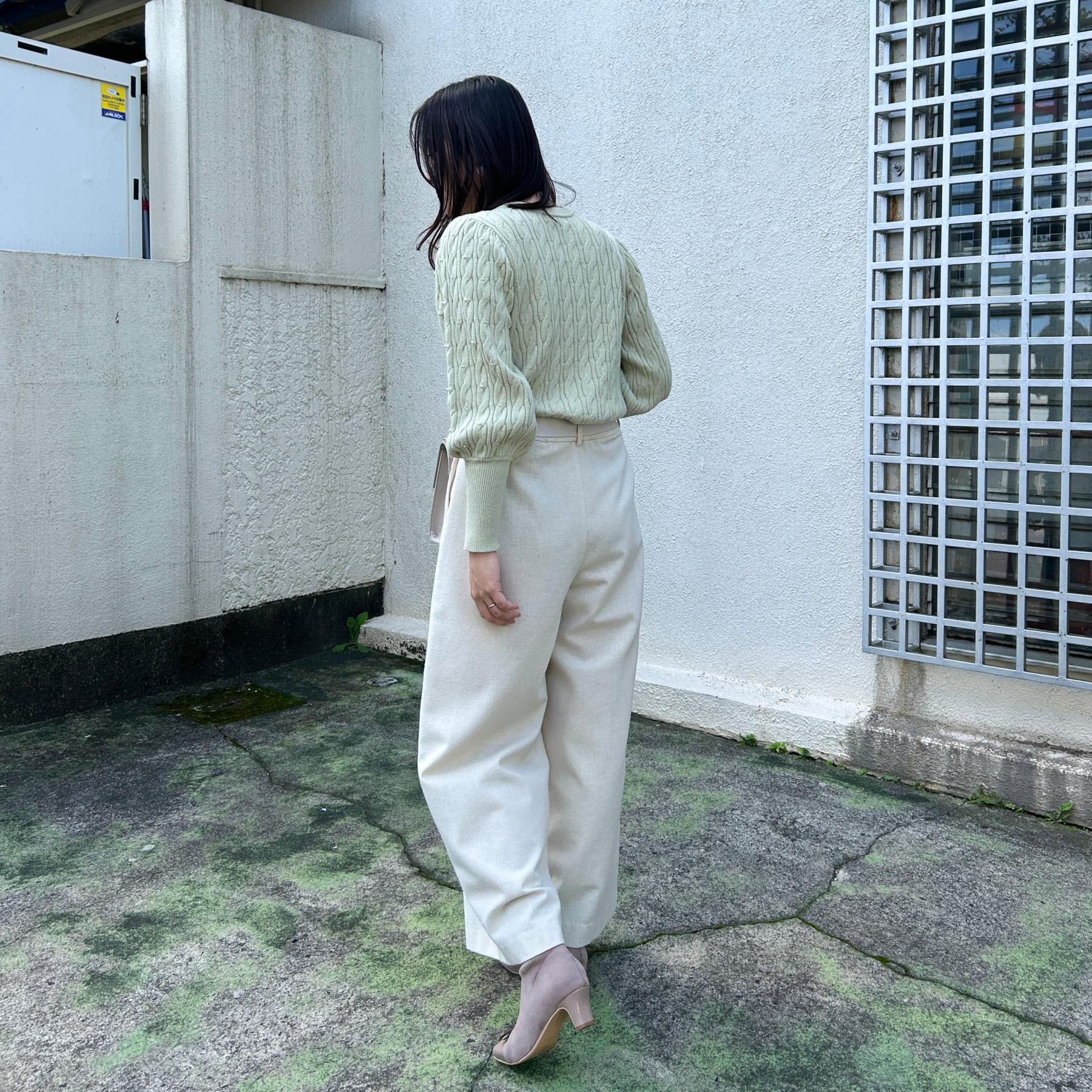 Couture broach「【華やぎ・一枚で着映え】ケーブルパール調ニット」|ニット・セーター|