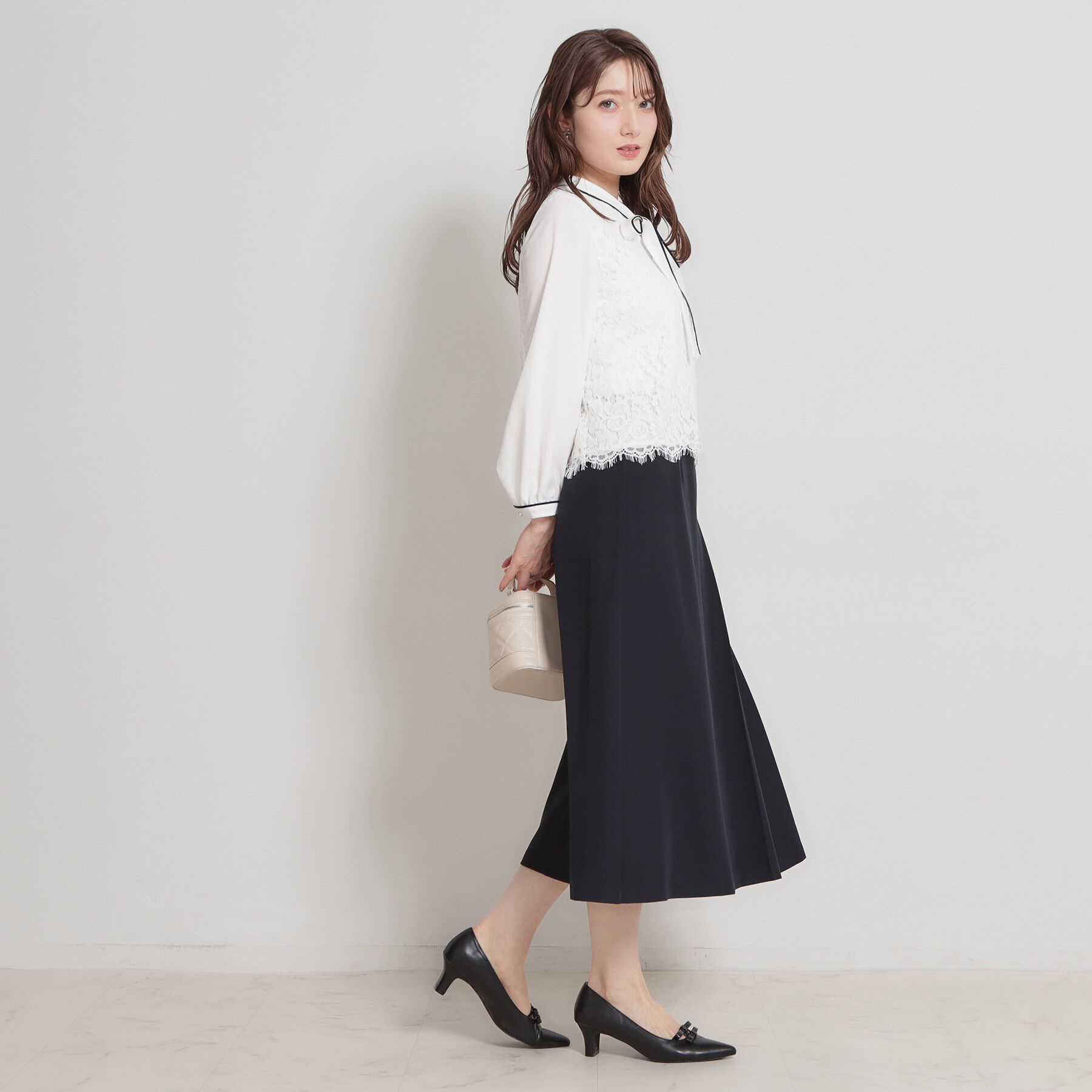 Couture broach「【洗える・通勤】フラワーレースブラウス」|シャツ・ブラウス|