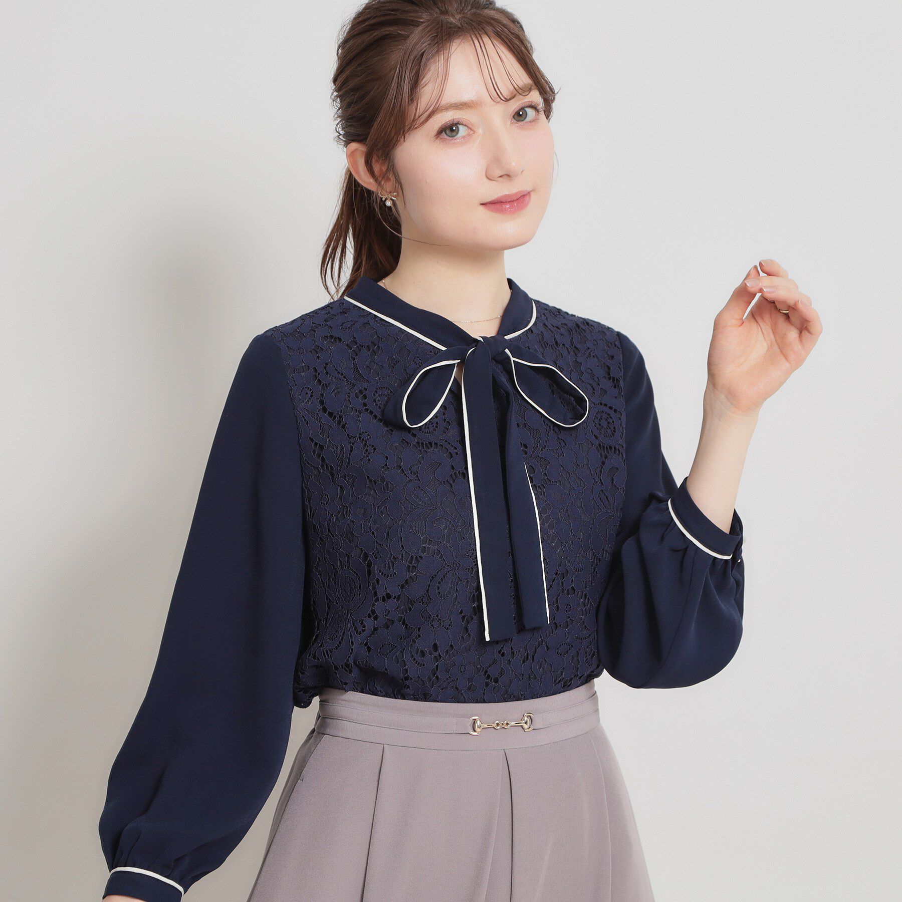 Couture broach「【洗える・通勤】フラワーレースブラウス」|シャツ・ブラウス|