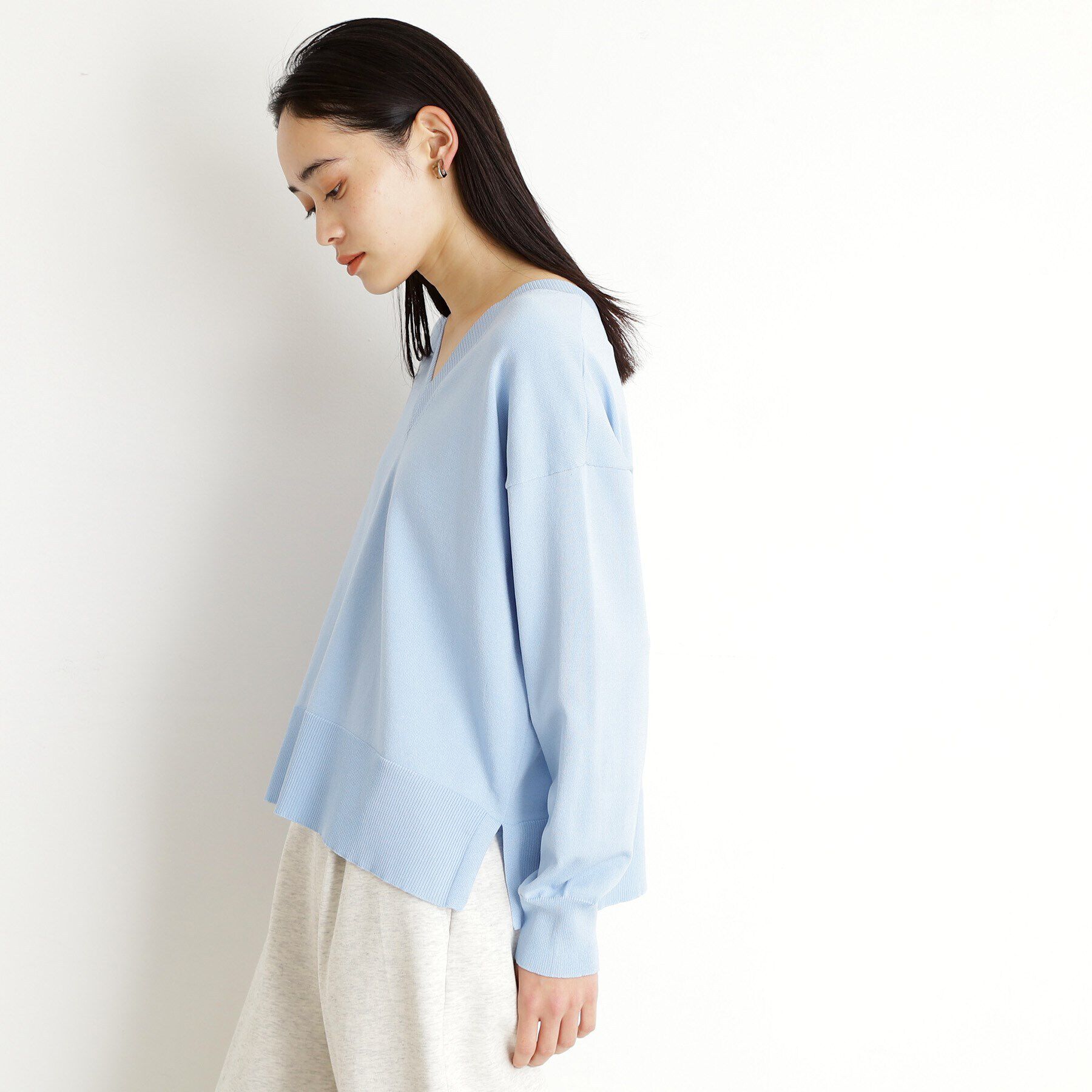 THE SHOP TK「【毛玉になりにくい】さらっとキレイVネックニット/洗濯機OK」|ニット・セーター|