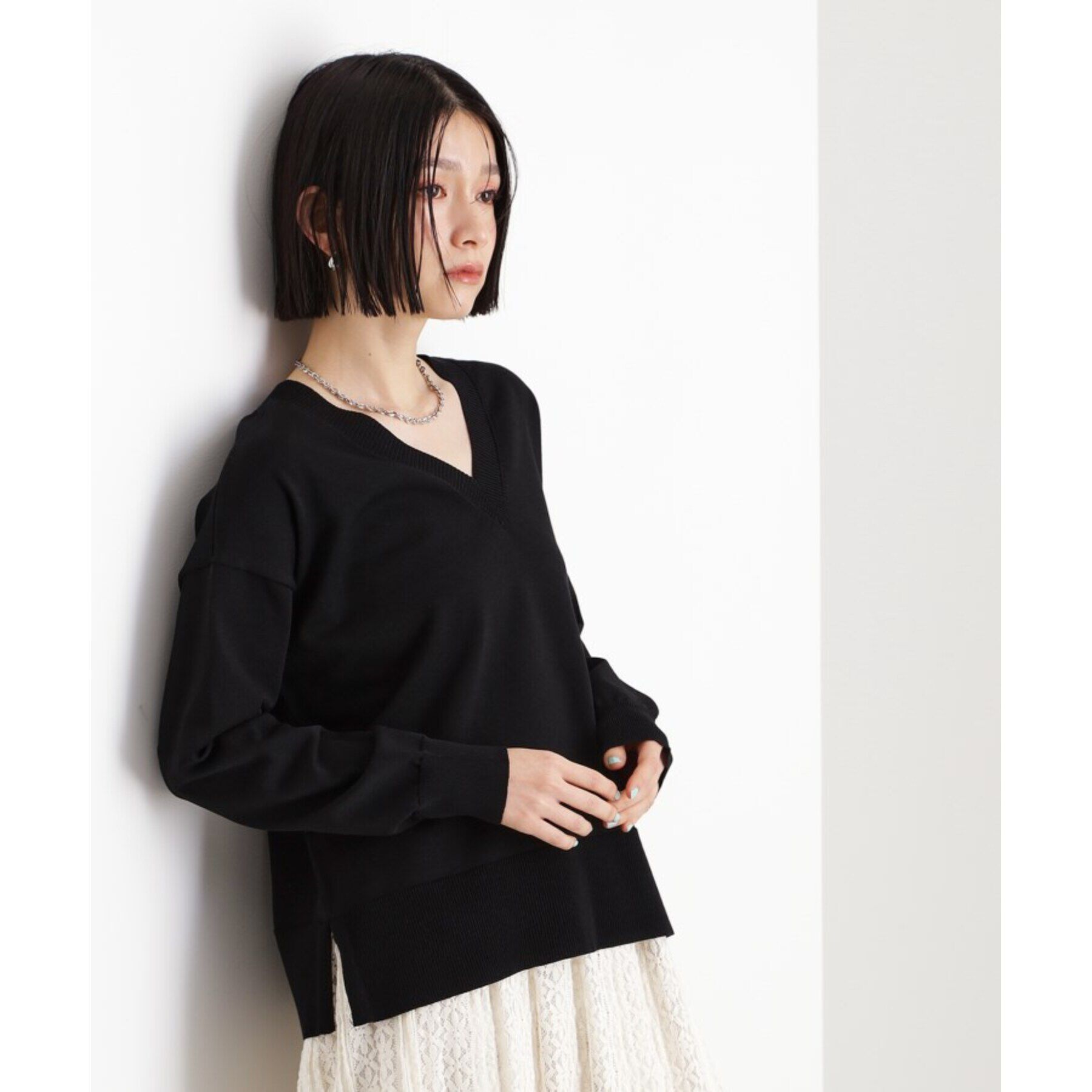 THE SHOP TK「【毛玉になりにくい】さらっとキレイVネックニット/洗濯機OK」|ニット・セーター|ブラック(019)