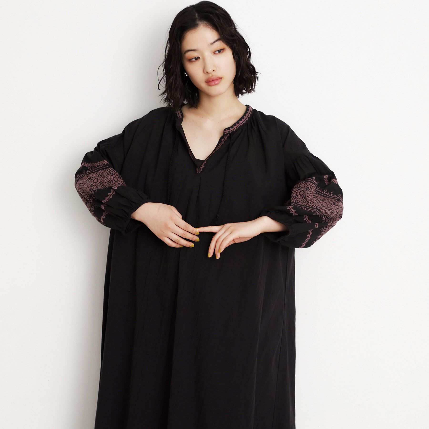 THE SHOP TK「刺繍ワンピース【洗濯機OK】」|ワンピース|