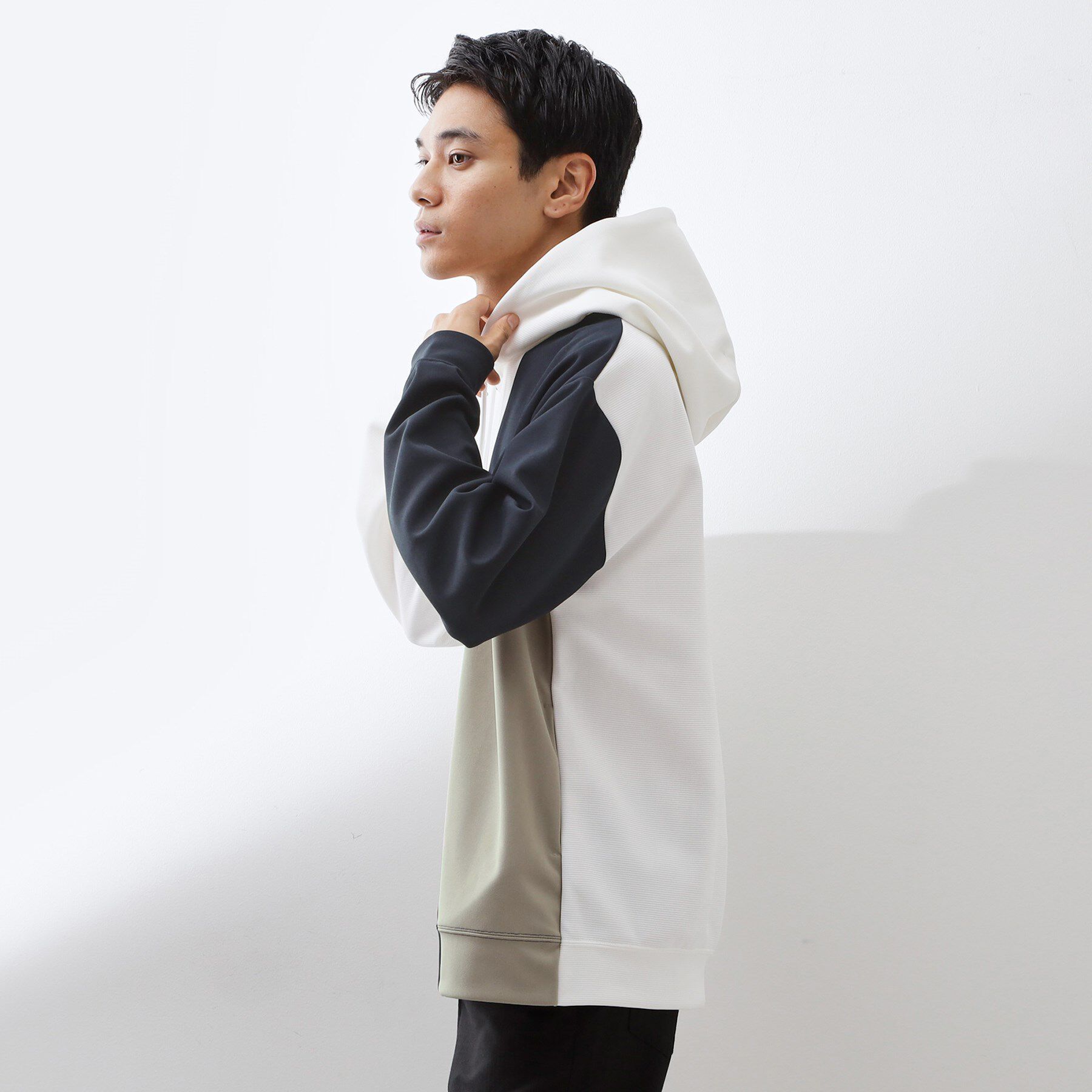 THE SHOP TK「【一枚で着映える】ポンチブロッキングパーカ 洗濯機OK」|パーカー|