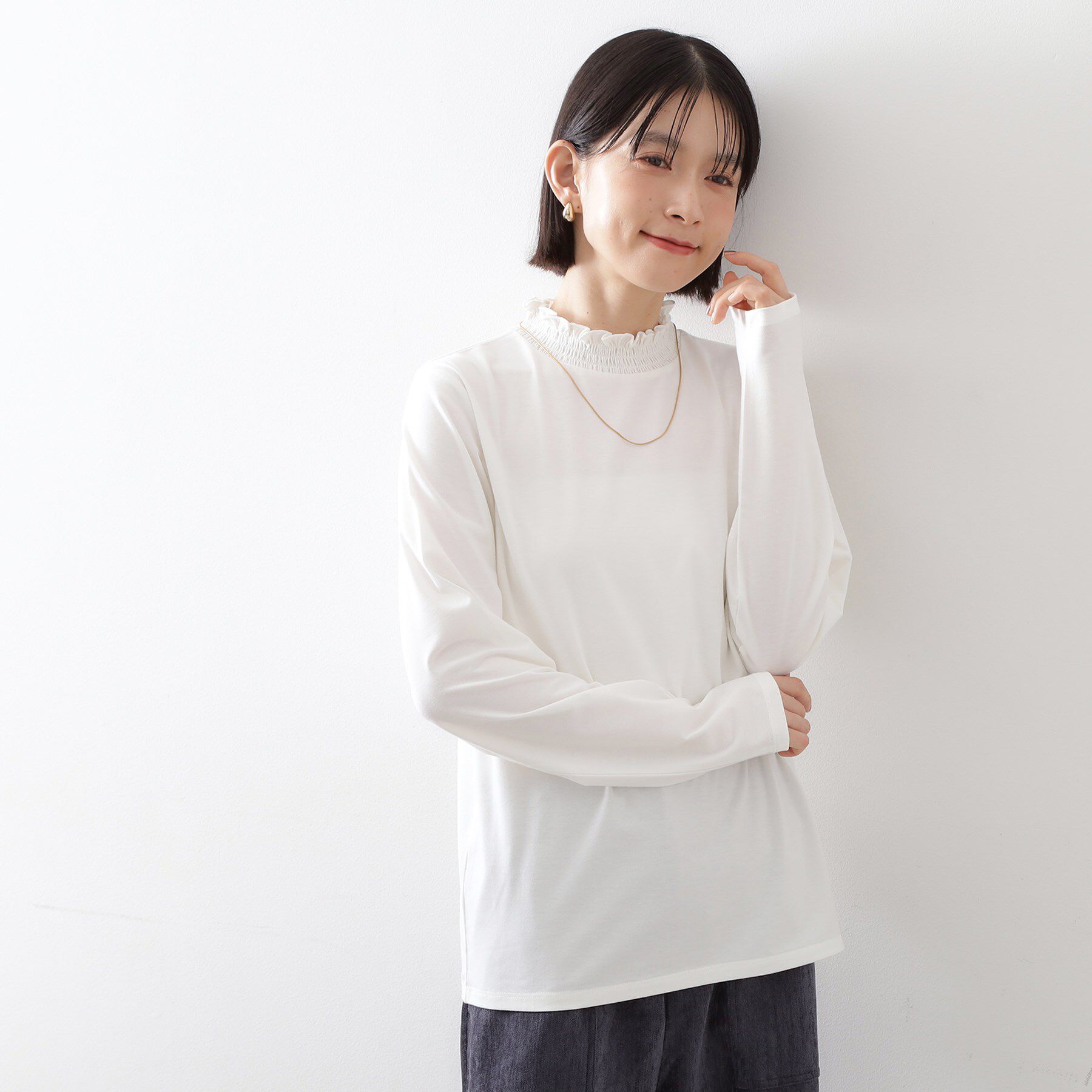 THE SHOP TK「【冬のレイヤードスタイルに/吸湿発熱】 シャーリングカットソー」|Tシャツ・カットソー|