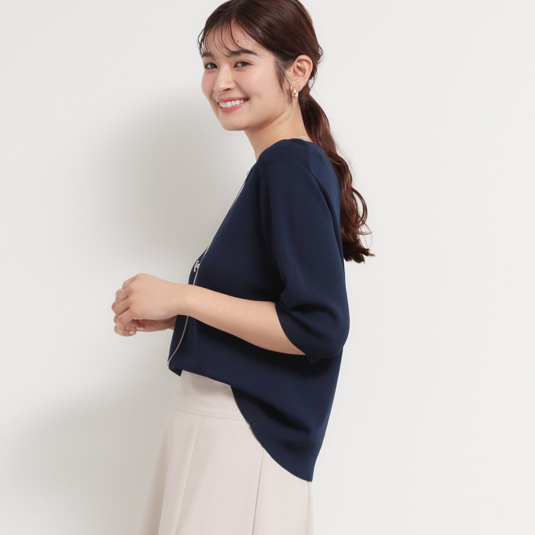 THE SHOP TK「【S-XL/ひんやりタッチ】美しさ際立つ 6分袖ニット 洗濯機OK/UVケア/毛玉になりにくい」|ニット・セーター|